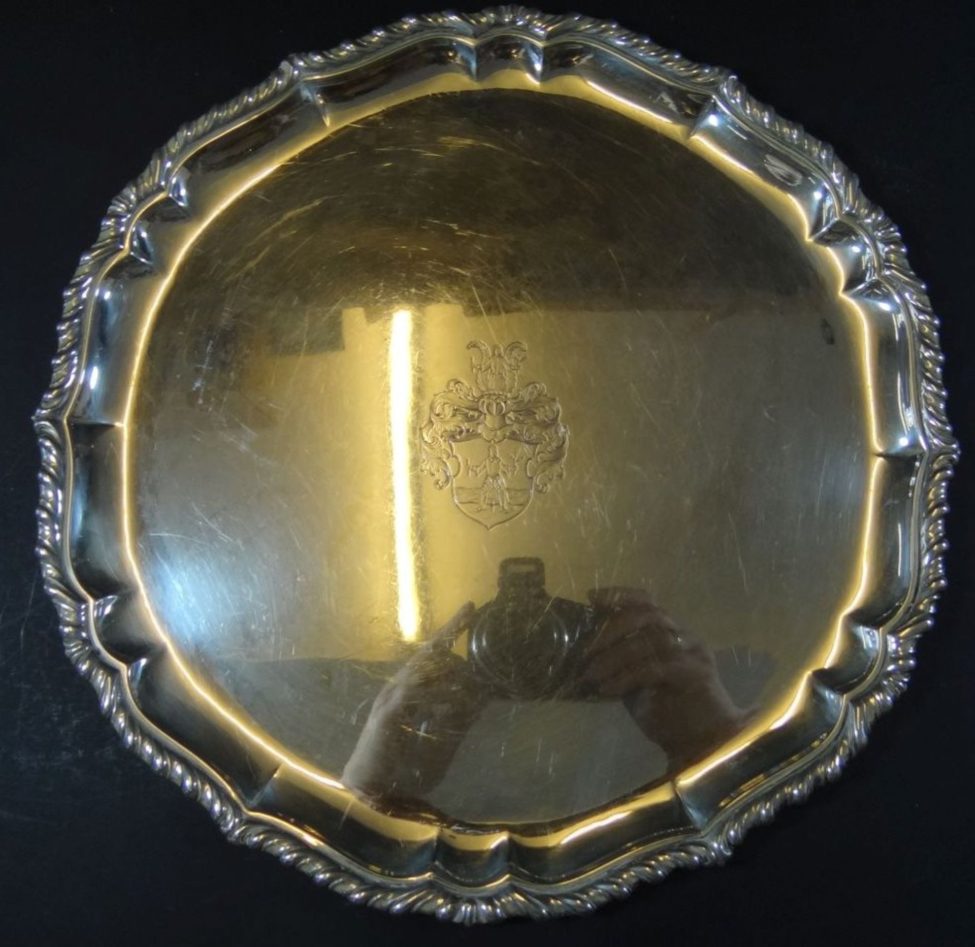 grosse Silberplatte-830-, mittig mit Wappengravur, rückseitig Datum 24.12.36, D-34 cm, 694 gr. - Bild 3 aus 7
