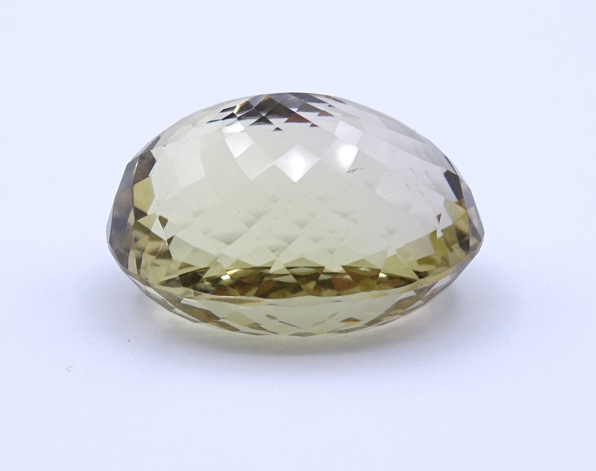 Oval facc. Lemon Citrin, 134,45ct. 35,3x27,7x20,9mm - Bild 5 aus 5