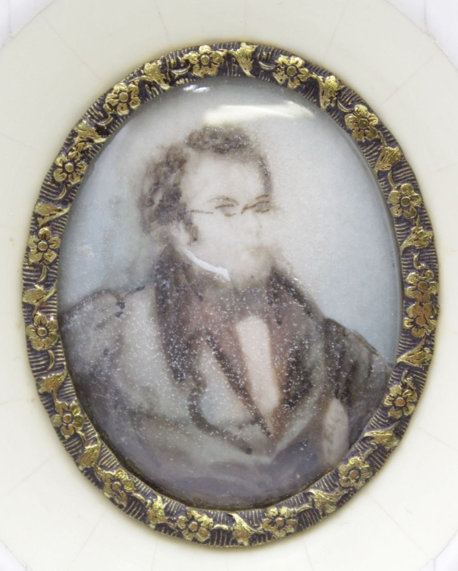 Miniatur-Malerei auf Bein , Franz Schubert , Bild scheinbar ausgeblichen ! - Image 2 of 3