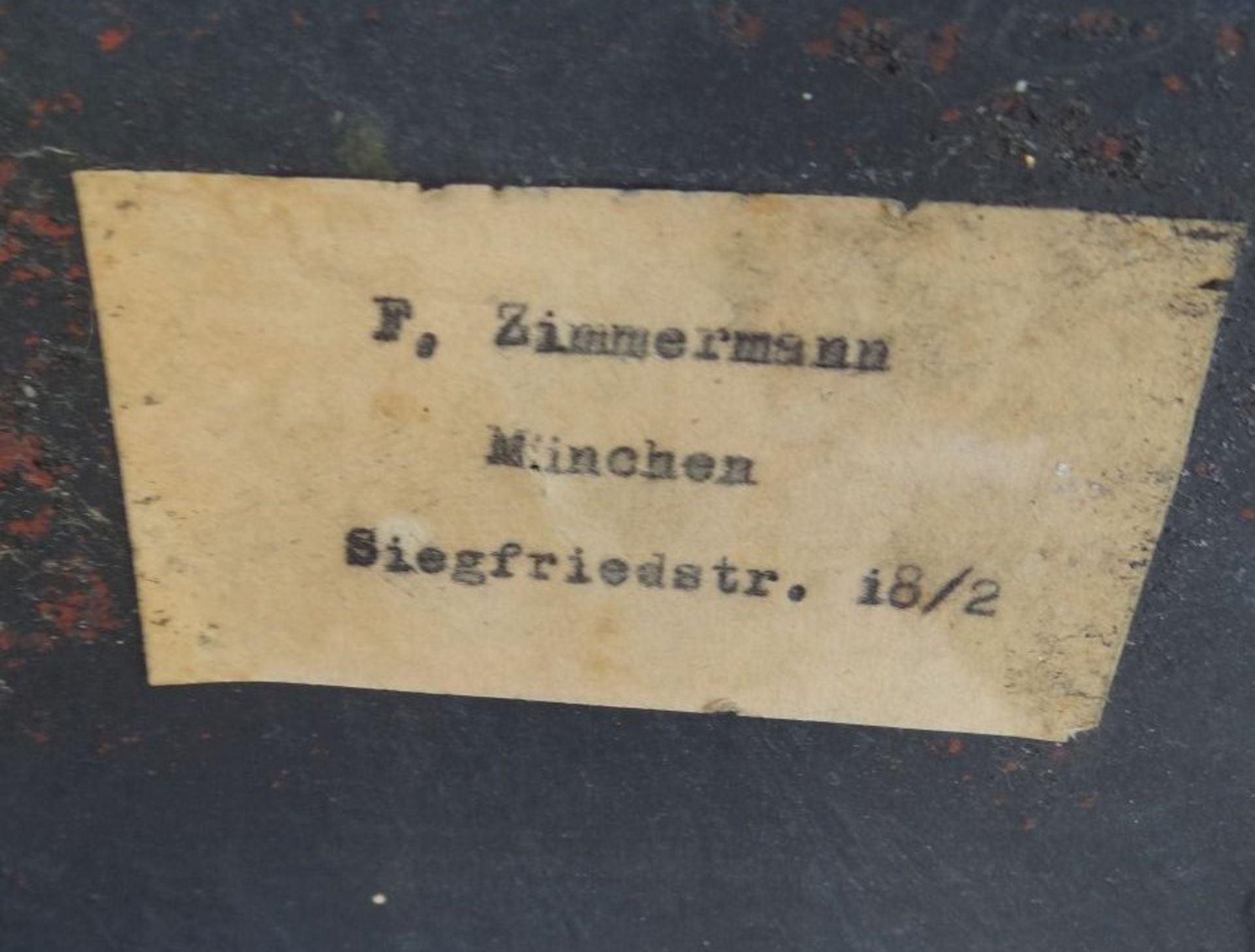 F. Zimmermann, 1888 "seitl. sitzender Mann", Öl/Malfaser, 13x13 cm, RG H-27x27 cm, verso Etikett, a - Image 4 of 4