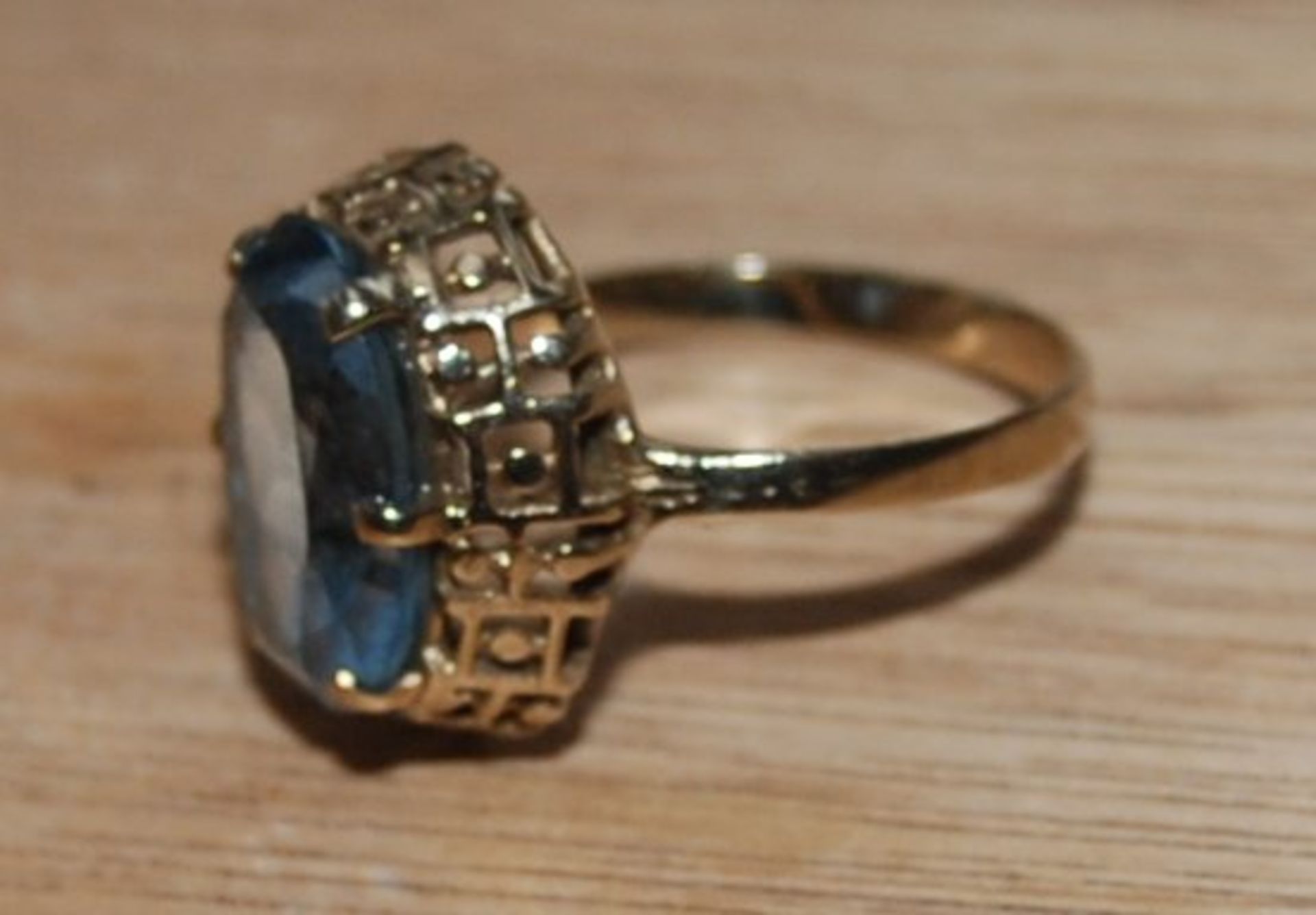 Goldring-333- mit hellblauen Stein, älter,RG 57,3,14 gr. - Image 2 of 3