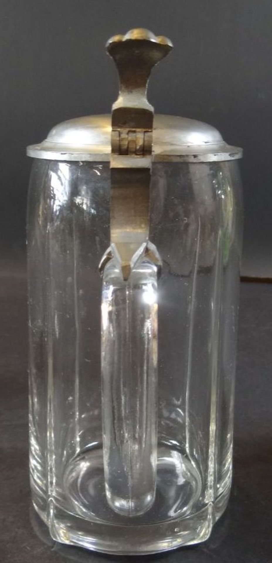 11x Glas- Bierkrüge mit versilberten Deckel, älter, H-19 cm, 0,5 Liter, alle gut erhalten, wohl unb - Image 3 of 6
