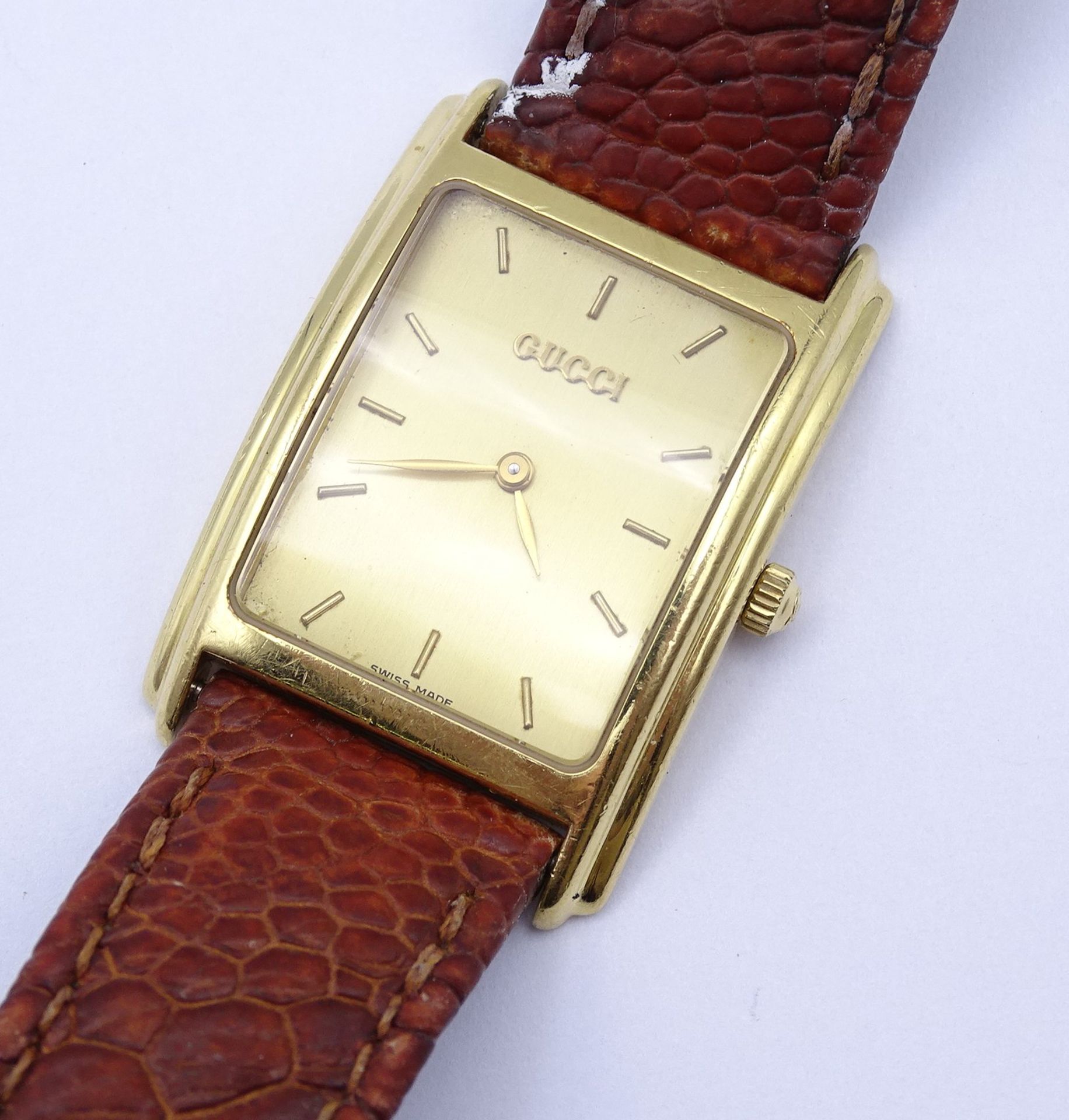 Damen Armbanduhr Gucci, 750er GG Gehäuse, 27x24mm, Quartzwerk, Funktion nicht überprüft - Bild 2 aus 8