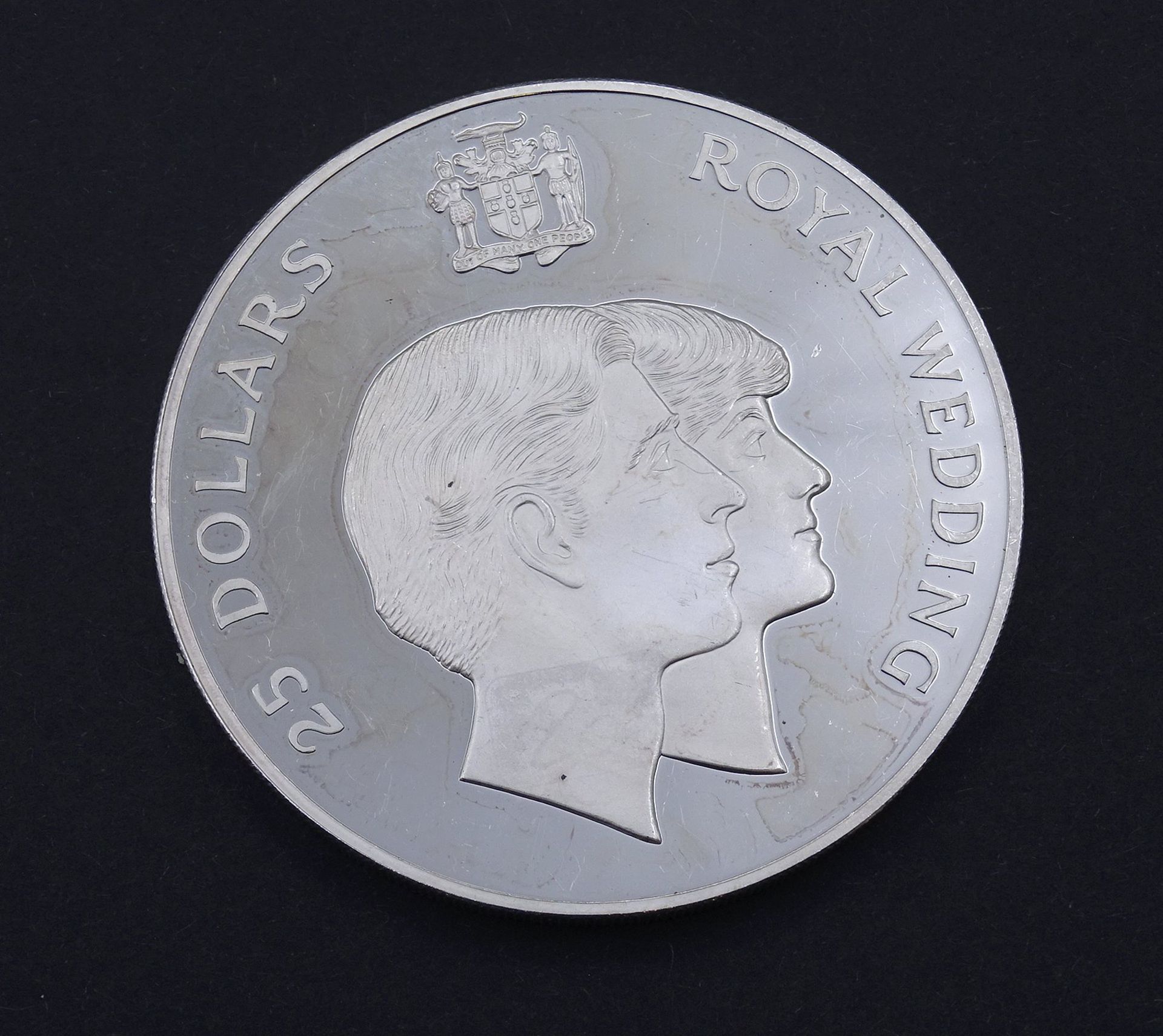 25 Dollars 1981 Royal Wedding, Elizabeth II Jamaica, Silber, 135,6g., D. 63mm