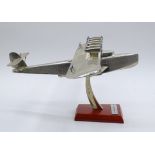 Flugzeugsmodell Dornier Do X - 1929, Metall, Kleinteile und Ständer Kunststoff, Standplatte Holz, 2