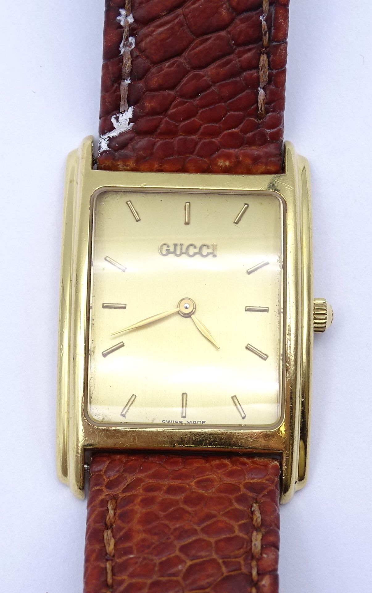 Damen Armbanduhr Gucci, 750er GG Gehäuse, 27x24mm, Quartzwerk, Funktion nicht überprüft - Bild 3 aus 8