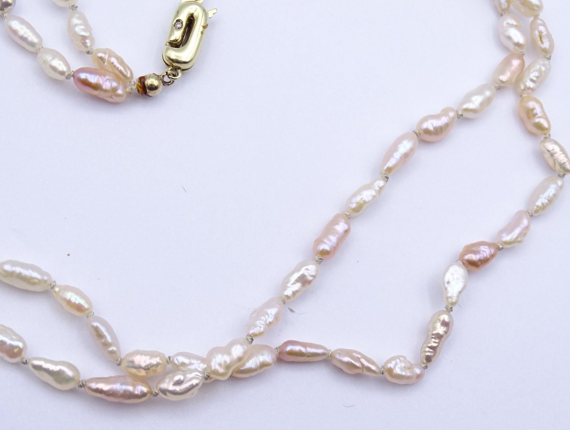 Süßwasser Perlen Halskette mit einer 585er GG Schließe, L. 48cm - Image 3 of 3