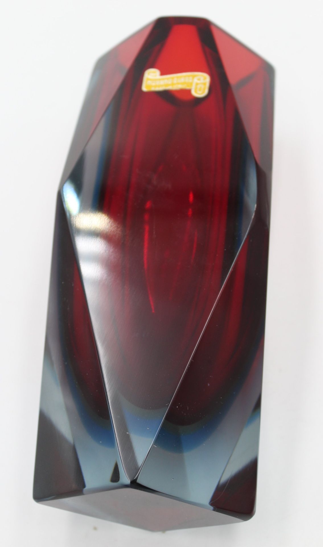 schpne Vase, Murano, 70er Jahre, 3farbig, facettiert, H-23cm. - Image 4 of 5