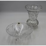 Vase und Schale auf 3 Füssen, Kristall beschliffen, Vase H-22cm, Schale H-8,5cm D-21cm, Schale am R