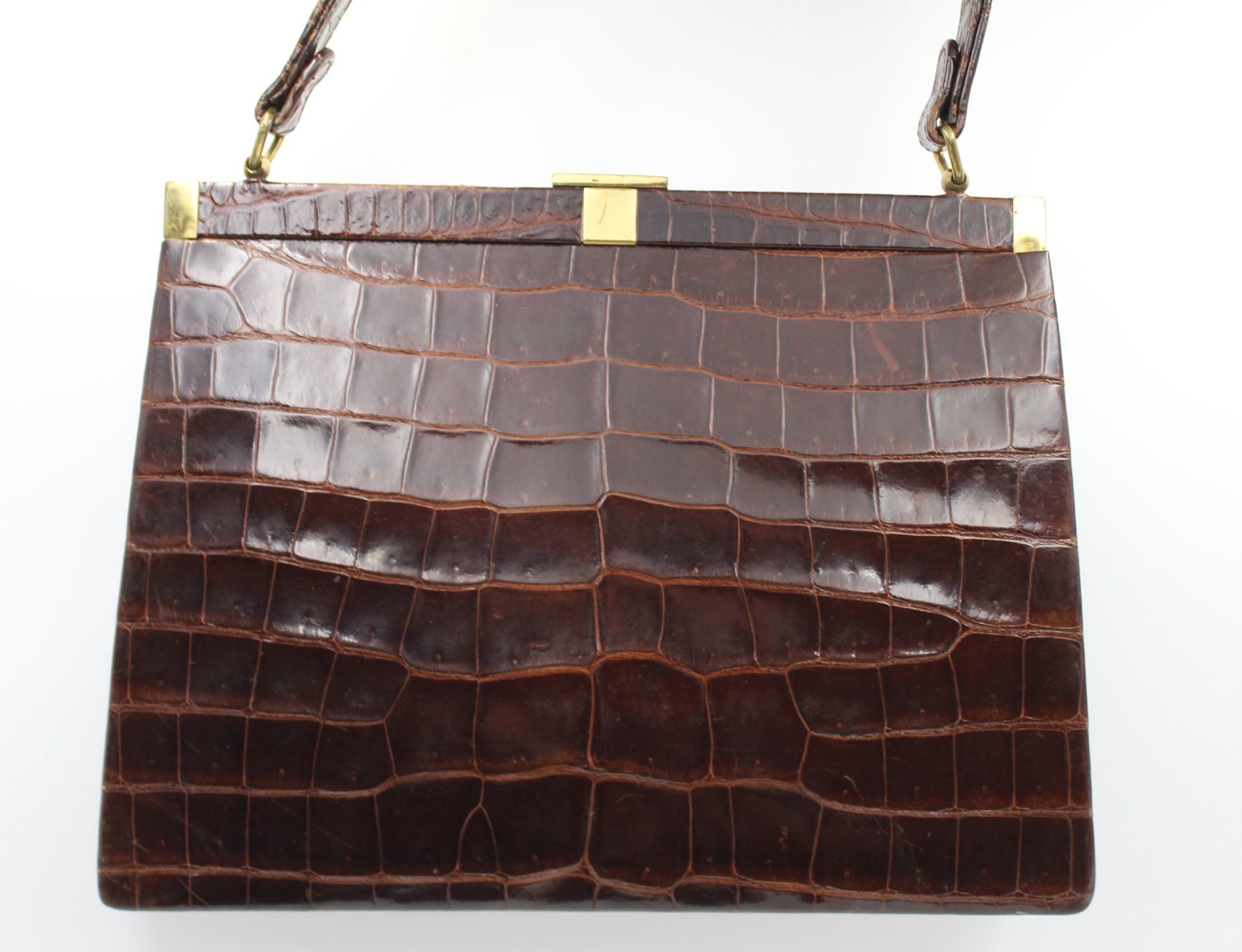 Damenhandtasche, Krokoleder, älter, ca. 20 x 26,5cm. - Bild 2 aus 3
