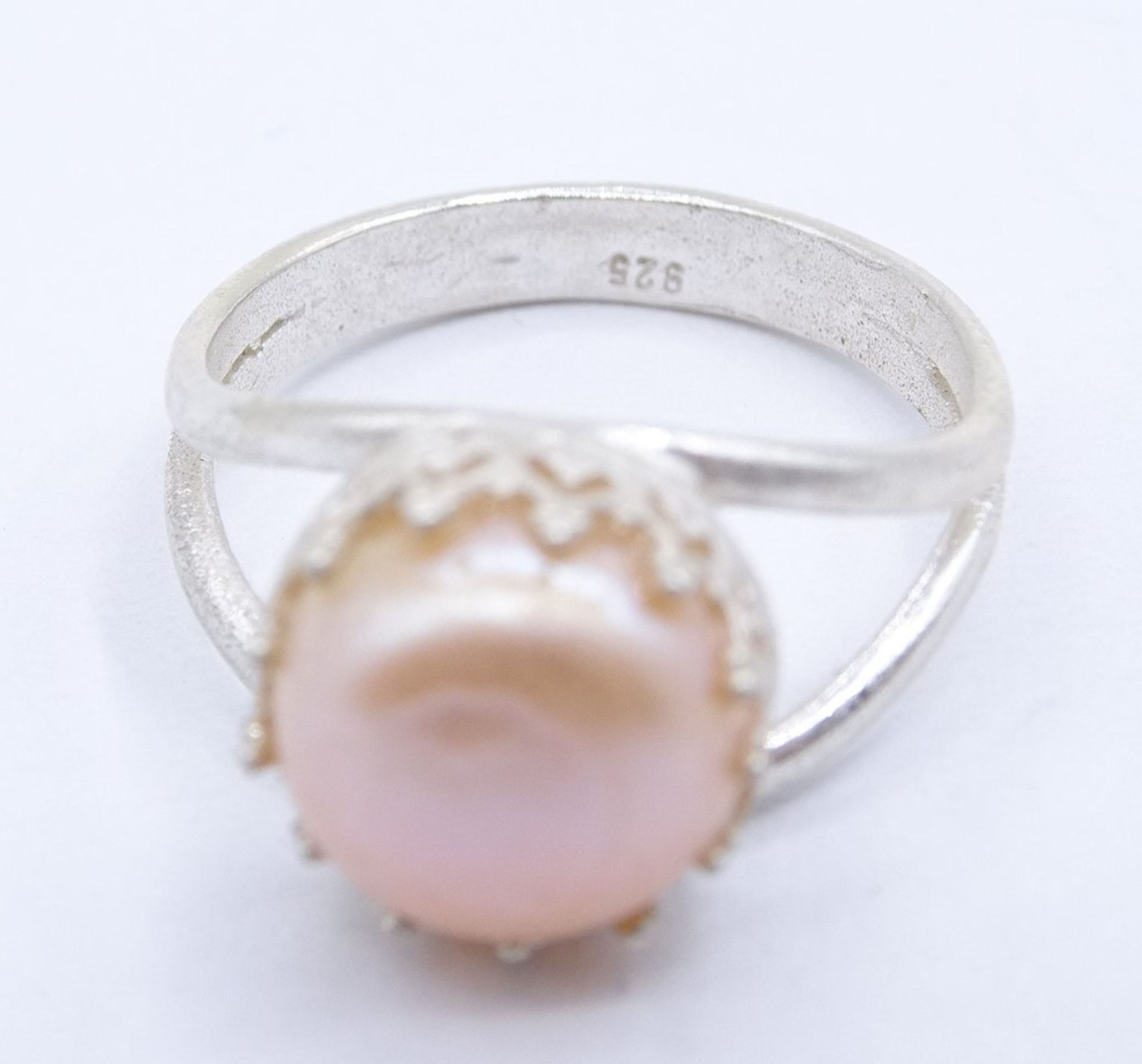 925er-Silberring mit rosa Perle, RG 57, 3 gr., mit kleinen Kratzern - Bild 4 aus 6