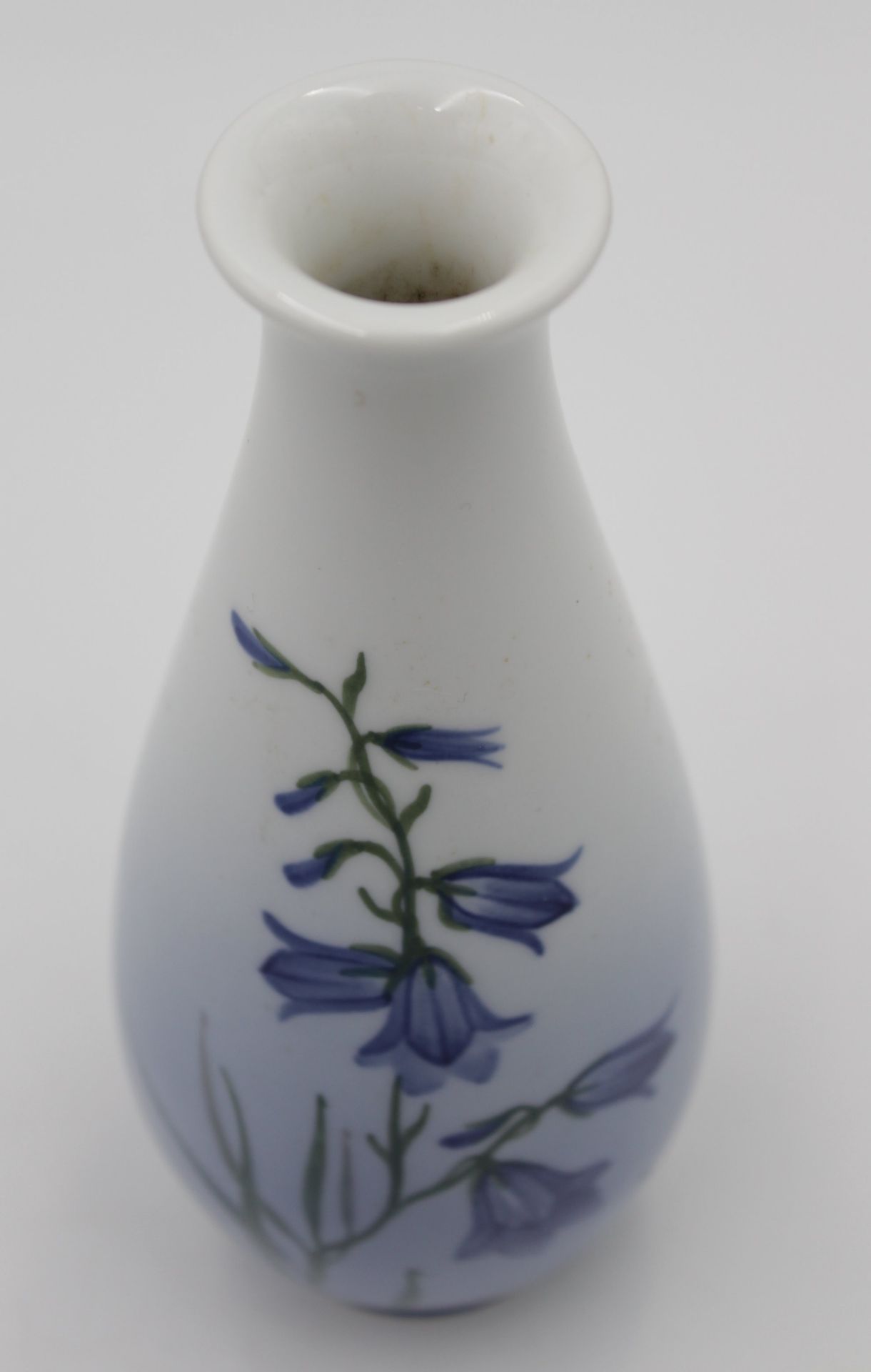 kl. Vase, Royal Copenhagen, florale Bemalung, H-18,5cm. - Bild 2 aus 4