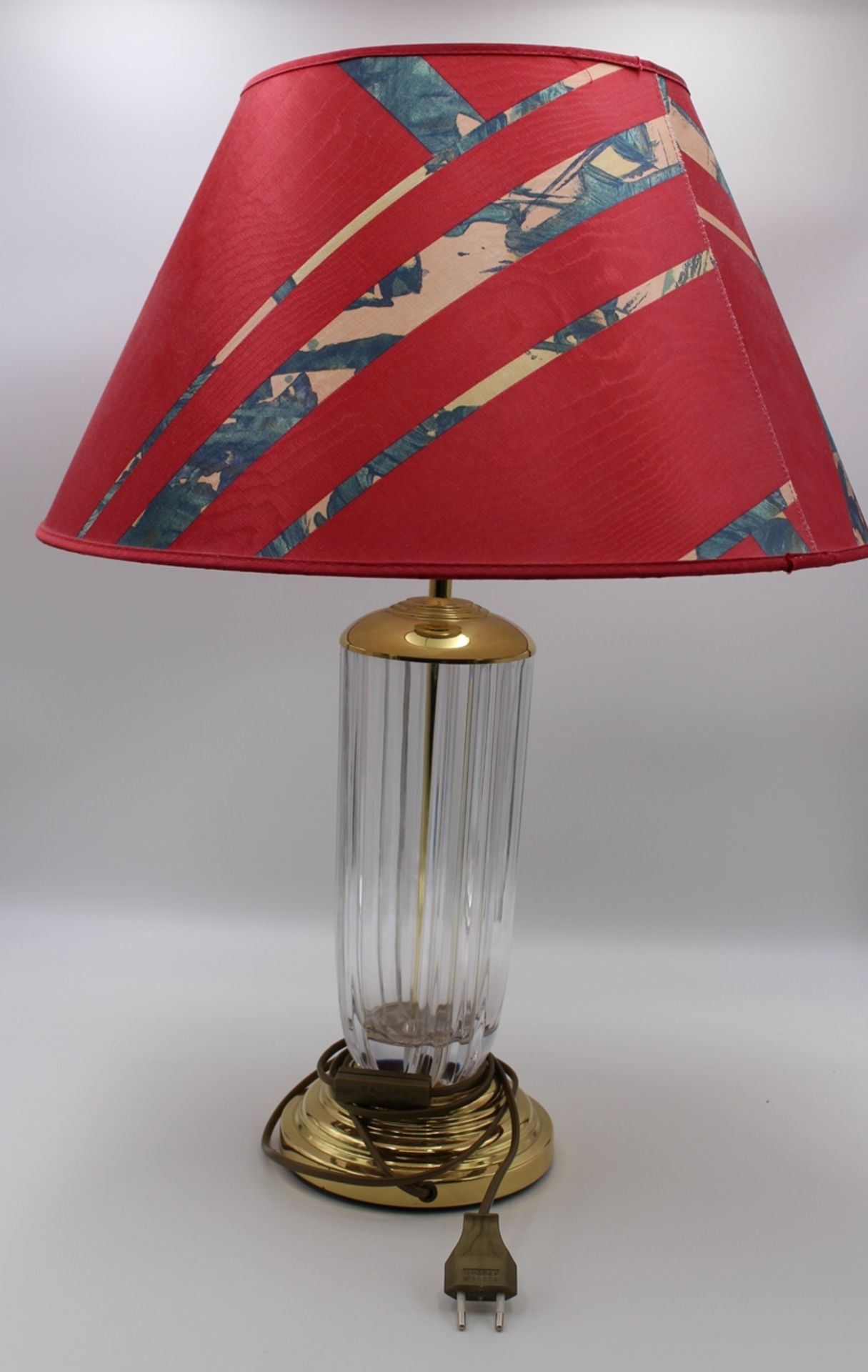Tischlampe, Glaskorpus, Nachtmann, roter Schirm, ca. H-60cm.