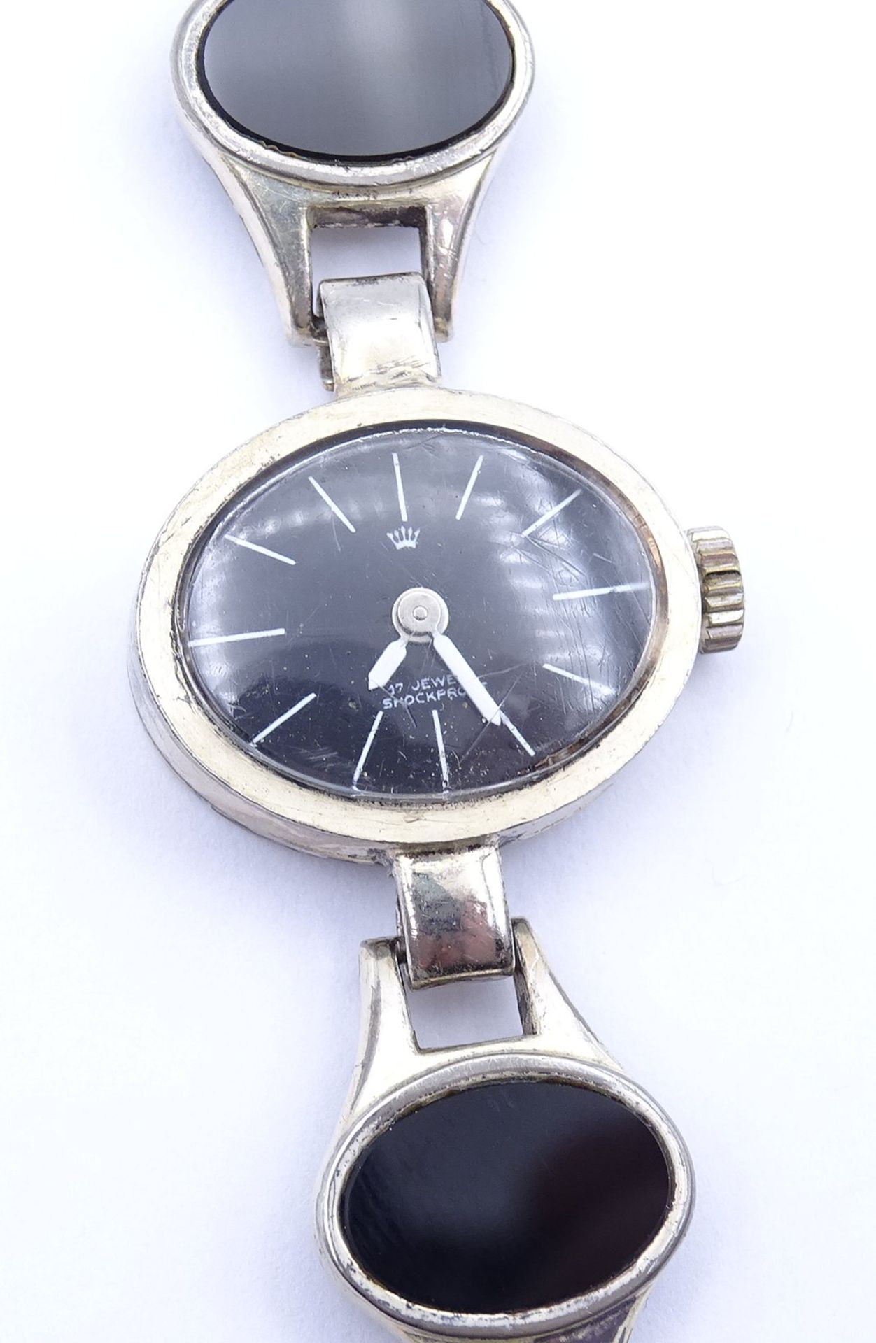 Damen Armbanduhr , Vollsilber 0.835, mechanisch, Werk läuft, mit Onyx Besatz, ges.Gew. 26,8g. - Image 3 of 4