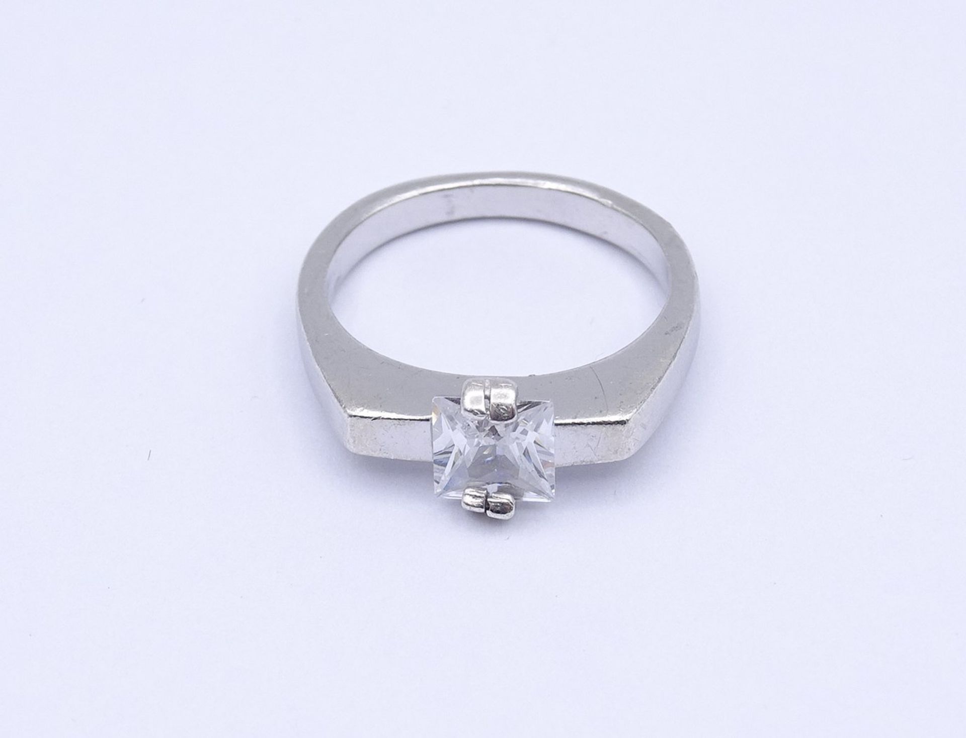 925er Silber Ring mit einem klaren Stein, 4,4g., RG 56 - Bild 2 aus 4