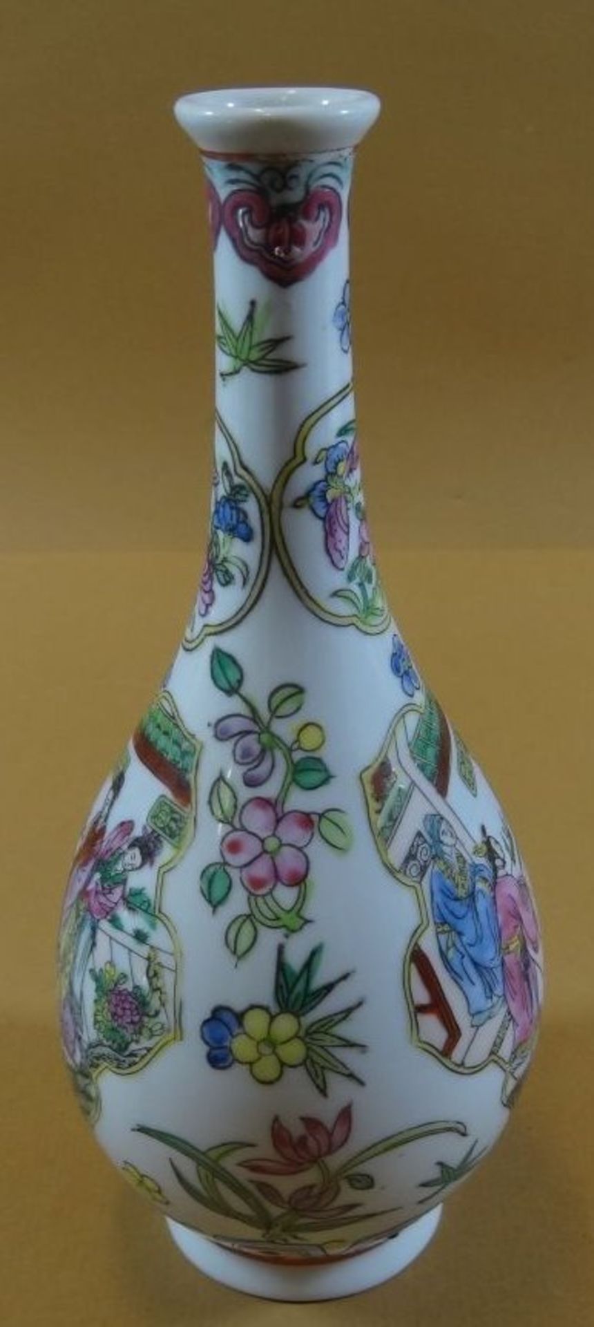 kl. China Vase, H-19 cm, rote Marke0 - Image 2 of 4