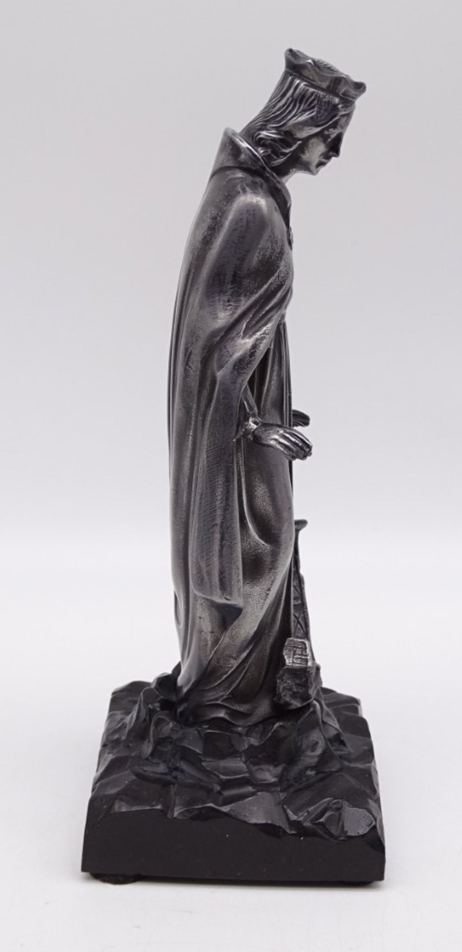 Statuette Hl. Barbara mit Zechenhaus, Gusseisen auf Kunststoff(?)-Sockel, H. ca. 24 cm - Image 3 of 7