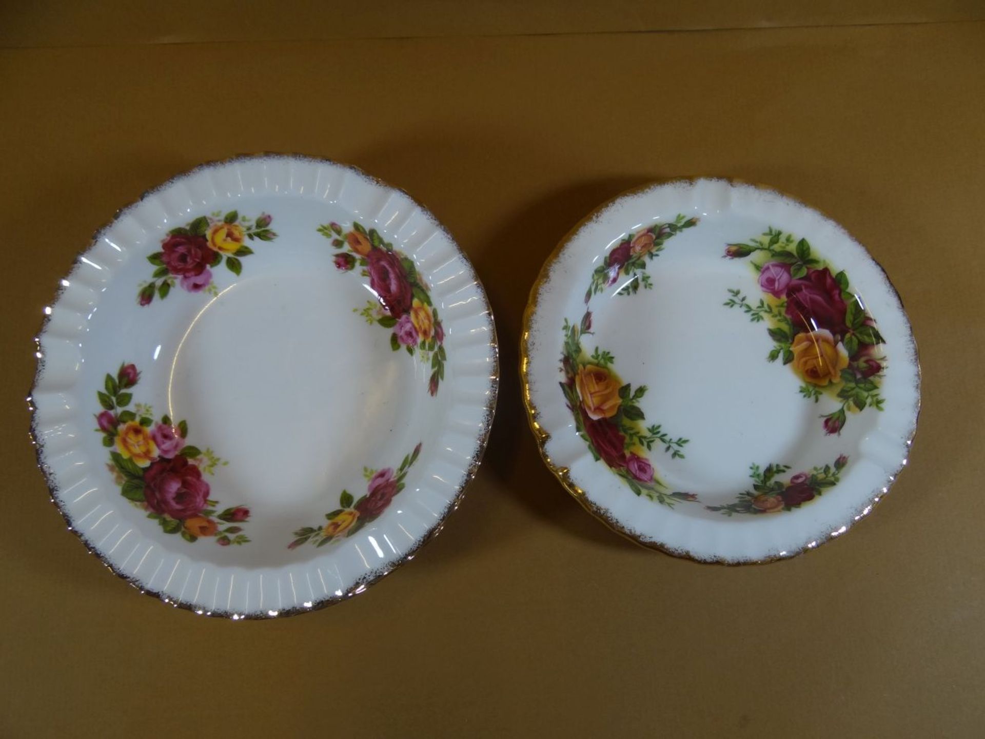 21 Serviceteile "Royal Albert" Old Country Roses, 1x Chip - Image 12 of 17