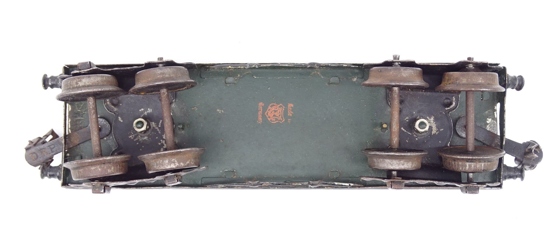 Niederbordwagen Spur 0, 4-achsig, Märklin, 20er-Jahre, 23 x 5,5 x 6 cm, mit Altersspuren - Bild 3 aus 6