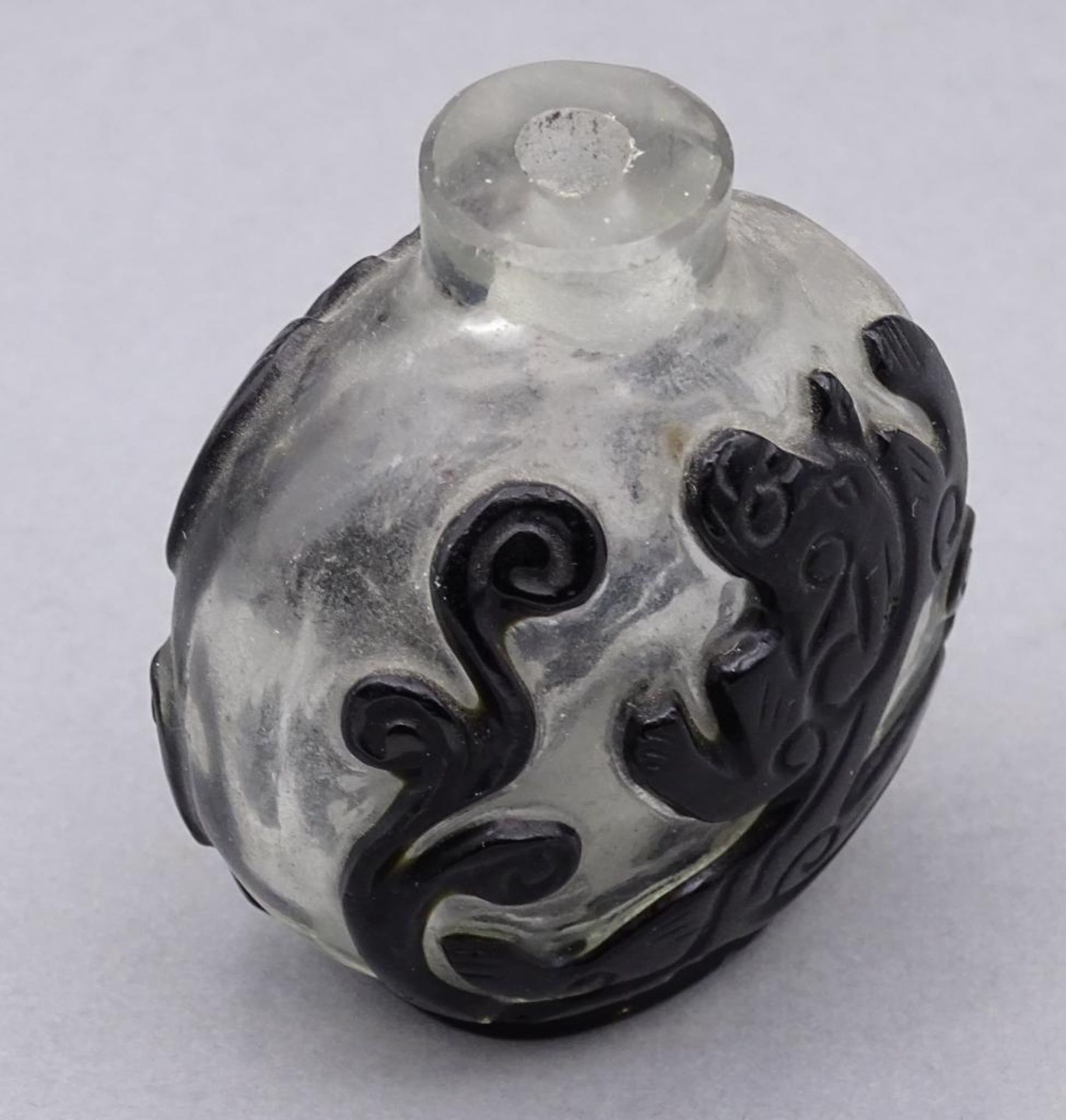 gr. Snuff-Bottle, Überfangglas, China, ca. 6x5 cm, Stöpsel fehlt - Bild 3 aus 4