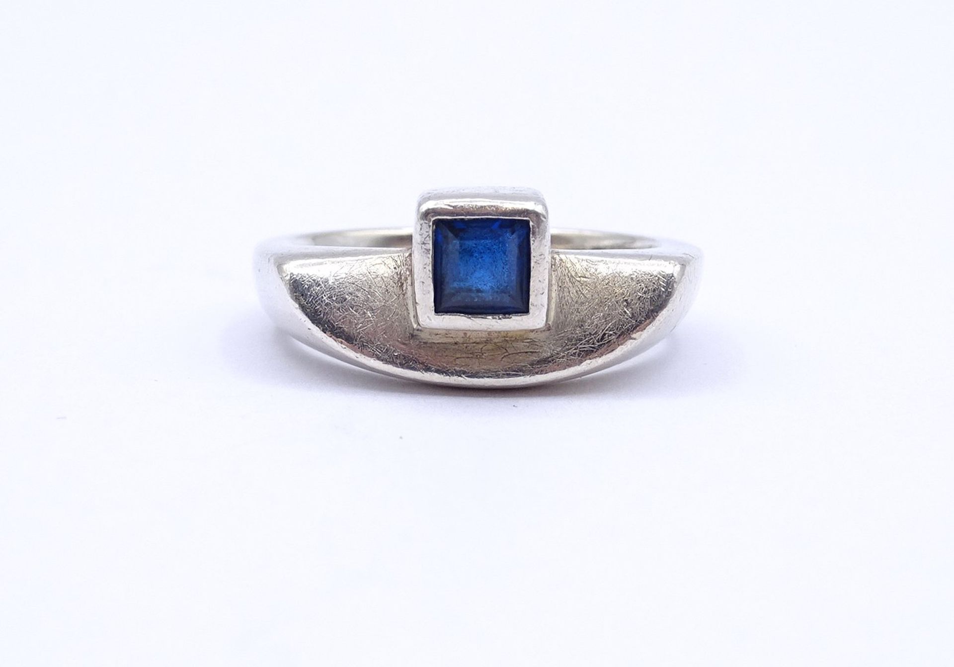 925er Silber Ring mit einem blauen Farbstein, 7,7g., RG 62