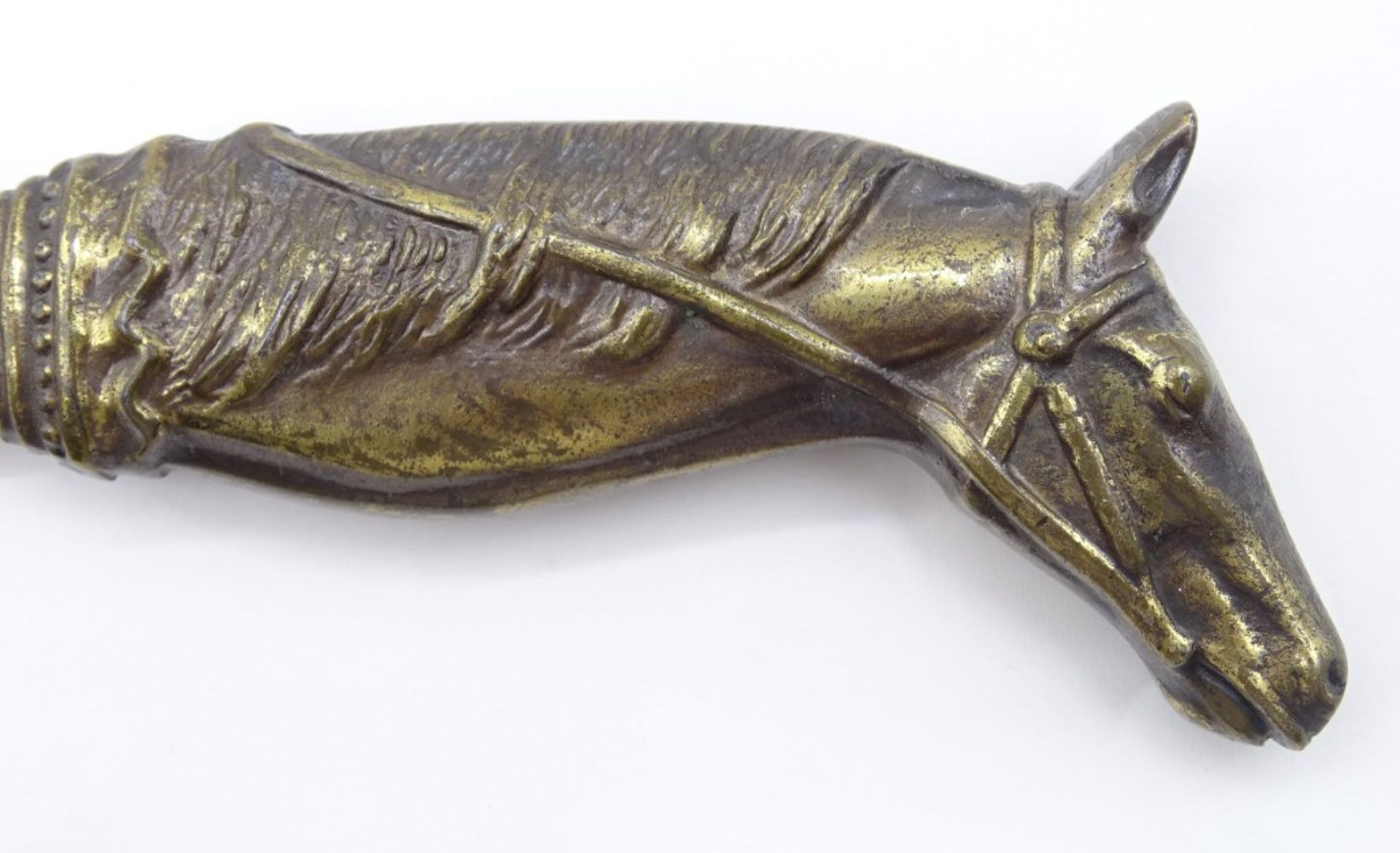 Brieföffner aus Bronze mit Griff als Pferdekopf, L. 24 cm, leichte Altersspuren - Bild 3 aus 4