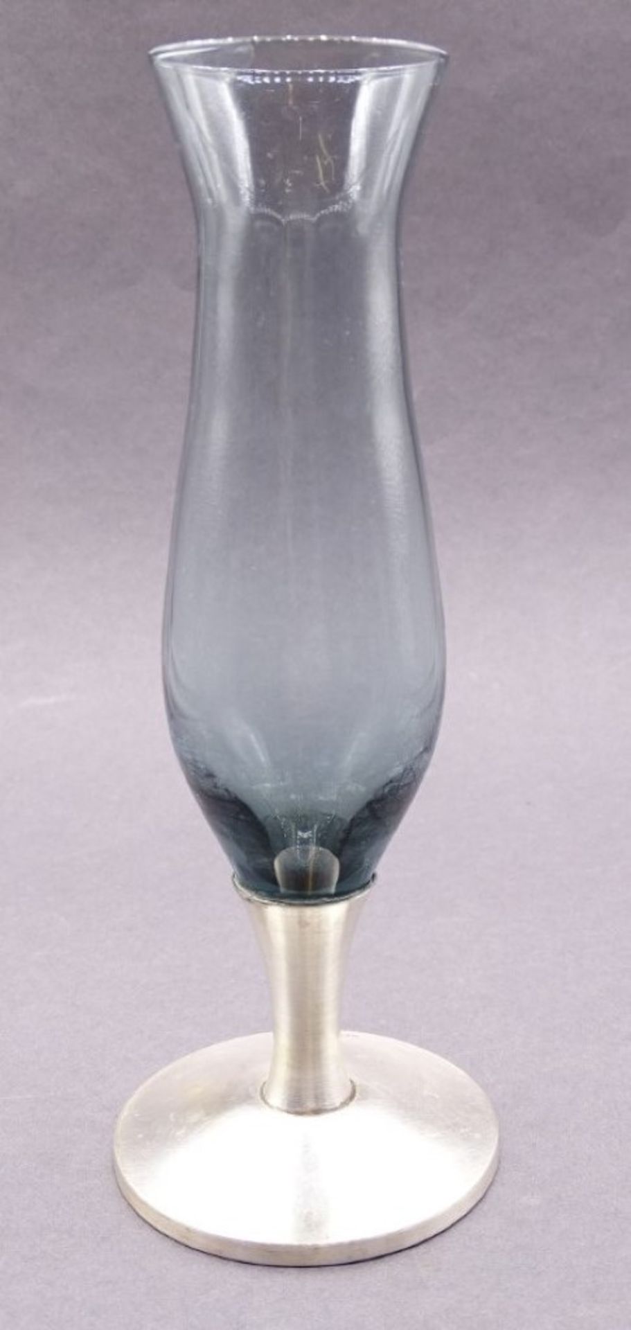 Glasvase mit Silberstand, TESI Göteborg, 1959, H. 18,5 cm, Kalkablagerungen