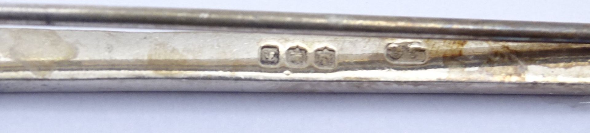 Brosche in Form eines Schwertes, L. 8,0cm, Silber, 7,2g. - Bild 3 aus 3