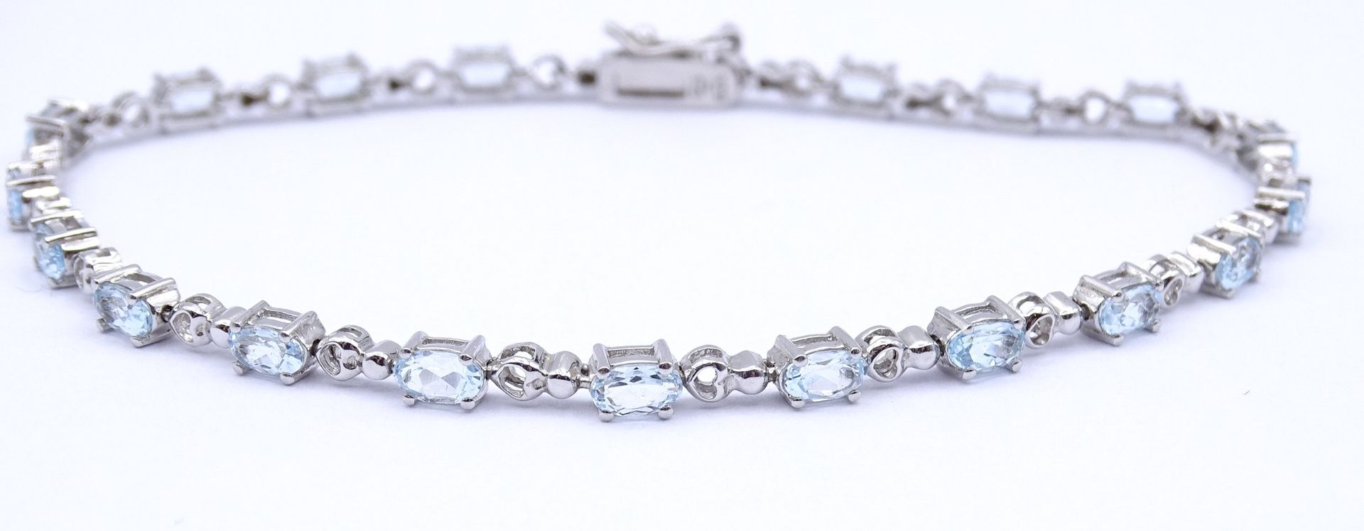 925er Silber Armband mit 19 oval facc. hellblauen Steinen, L. 21cm, 7,30g. - Bild 4 aus 4