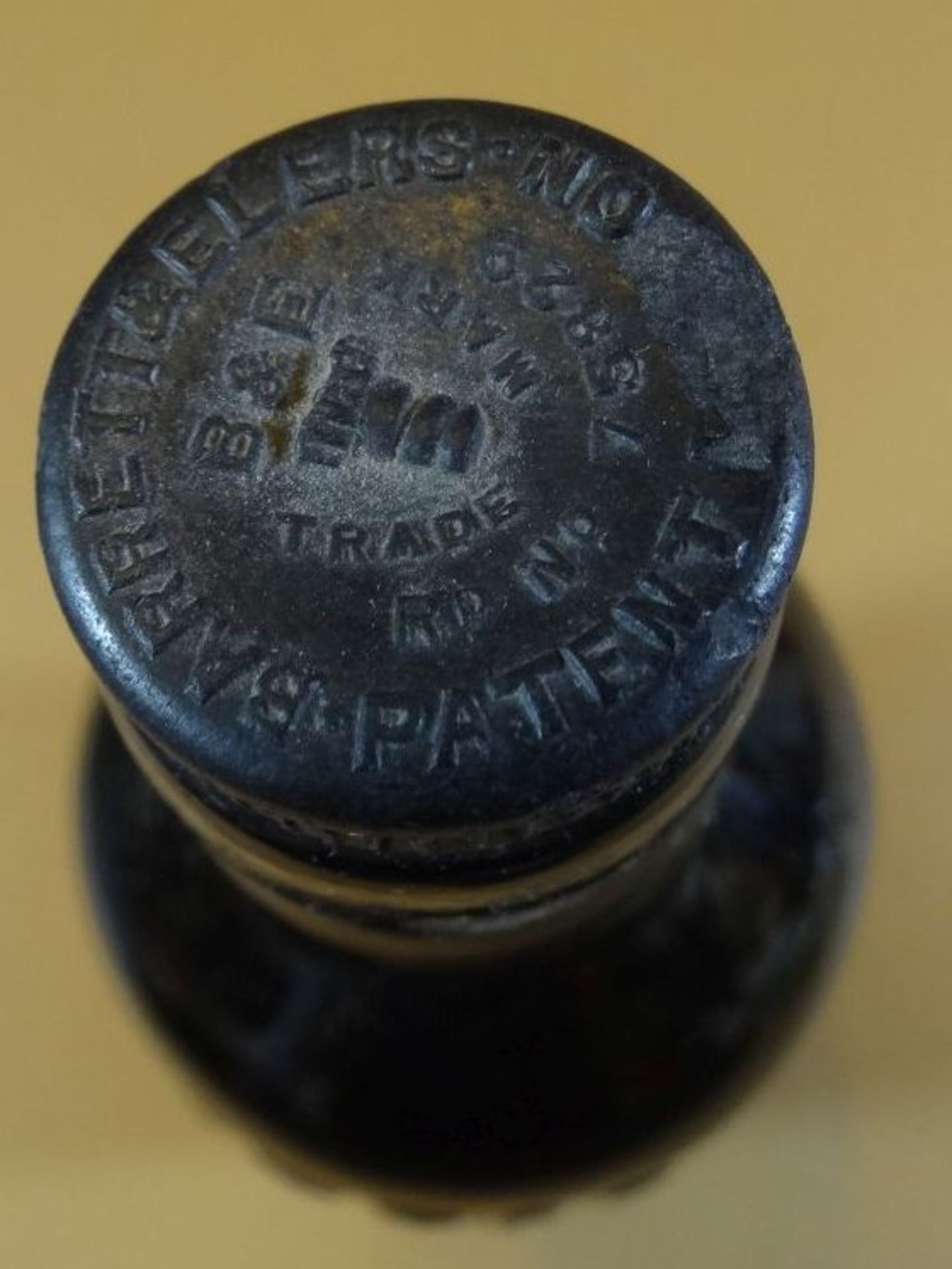 Flasche um 1900 mit Verschluss "Barret&Co" Limo, London, H-20 cm - Bild 4 aus 7