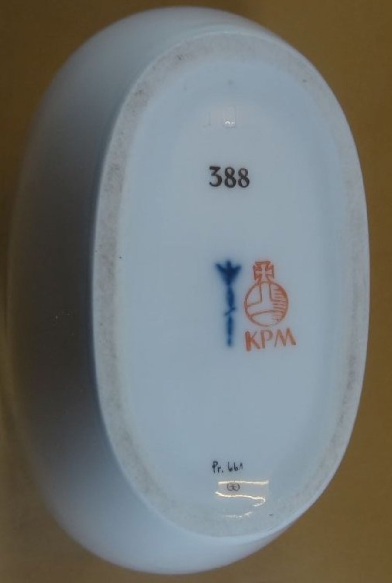 Blumenschale "KPM" Berlin, Entw. Trude Petri, mit Wappen? oder ähnlichem, H-12 cm, B-15 cm - Bild 5 aus 5