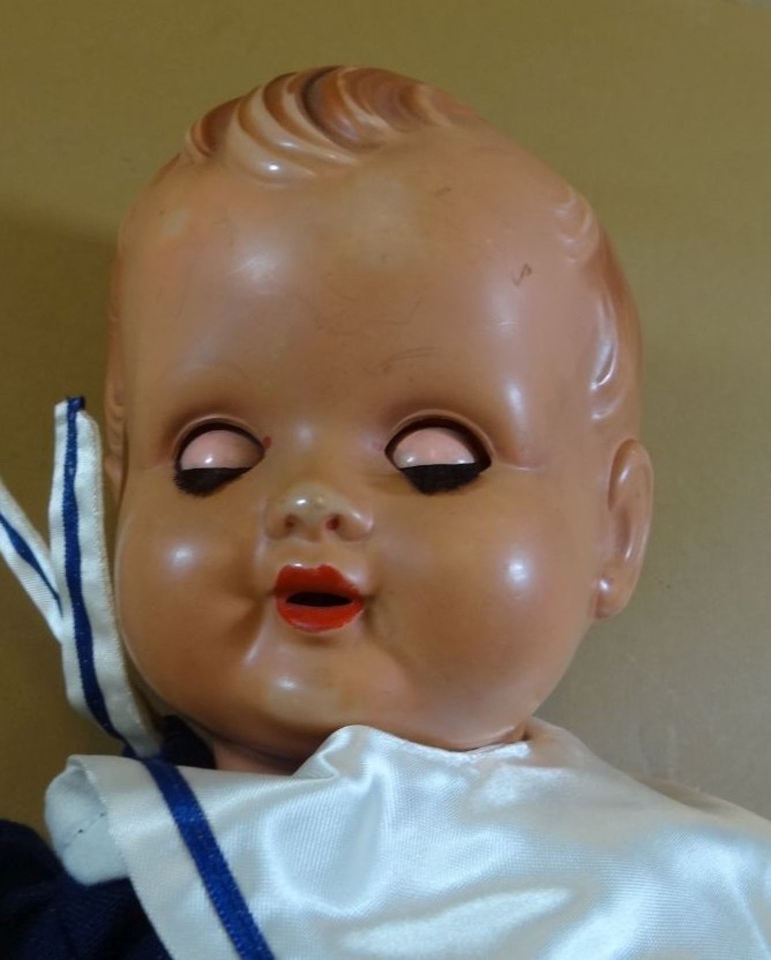Celluloid Puppe mit Schlafaugen, Mammastimme, Ferse beschädigt, H-45 cm - Bild 6 aus 6