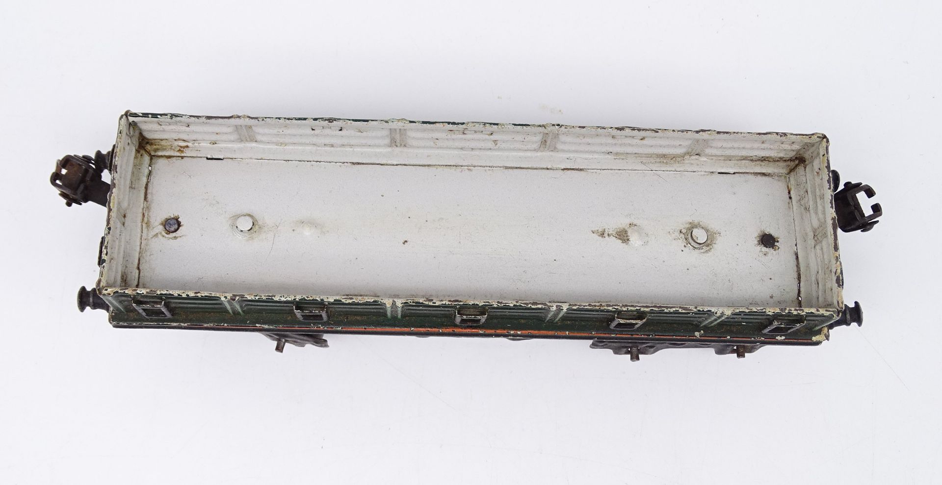 Niederbordwagen Spur 0, 4-achsig, Märklin, 20er-Jahre, 23 x 5,5 x 6 cm, mit Altersspuren - Bild 2 aus 6