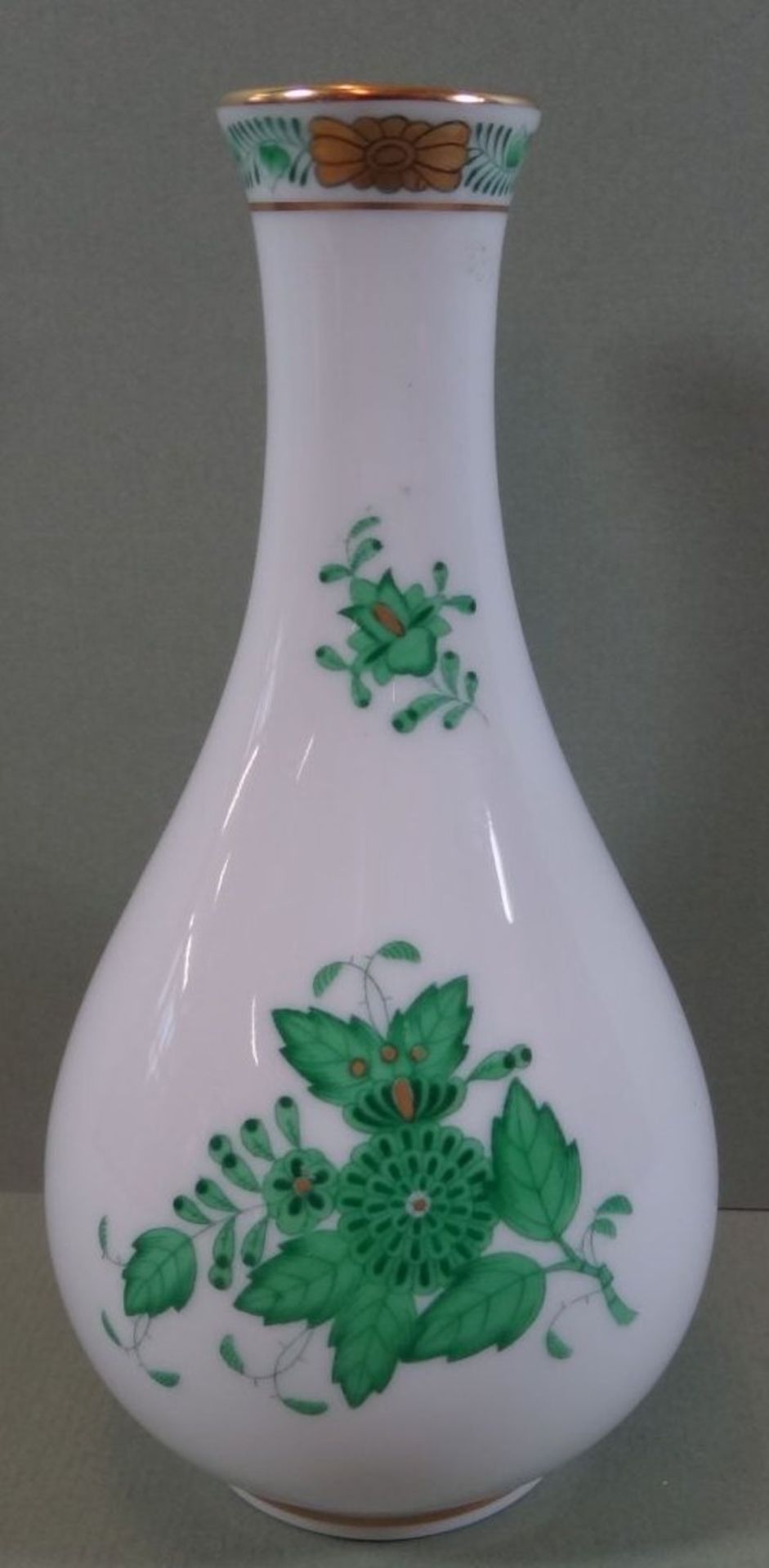 Vase "Herend" Apponyi grün, H-15 cm