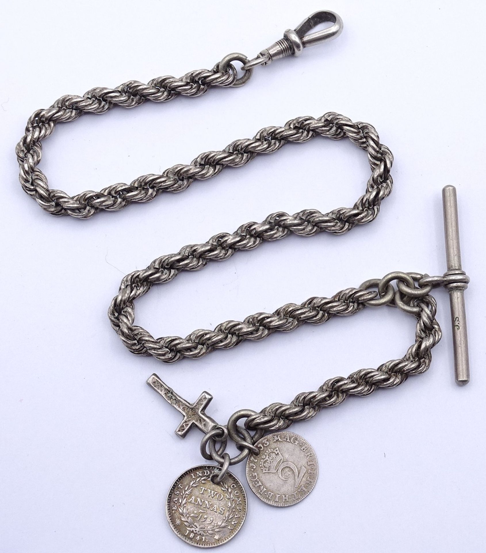 Uhrenkette, Silber, mit Kreuz und Münz Anhängern, L. 36cm, 38g.