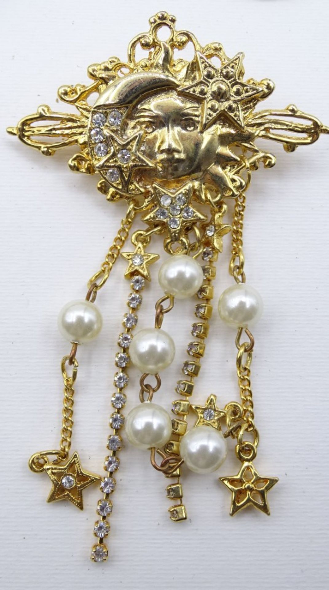 Konvolut goldfarbener Modeschmuck, besetzt mit Schmucksteinen, Strass, teilweise emailliert - Image 9 of 10