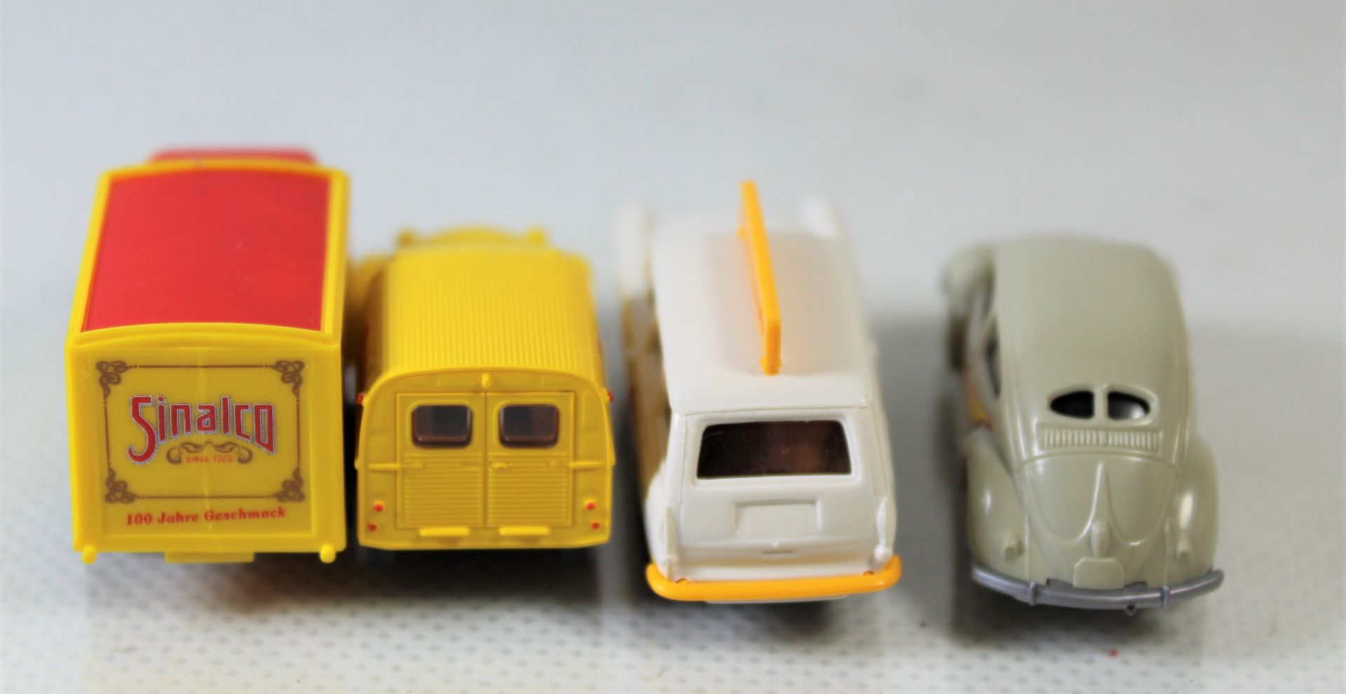 4 Modellbaufahrzeuge mit Sinalco Beschriftung, 1 x Wiking, 1 x Markenlos, 1 x Brekina und 1 x Busch - Bild 4 aus 5