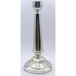 Lampenfuss in Silber 0.800, unbenutzt, Delle und etwas verbogen, ca. 202gr., H- 32 cm