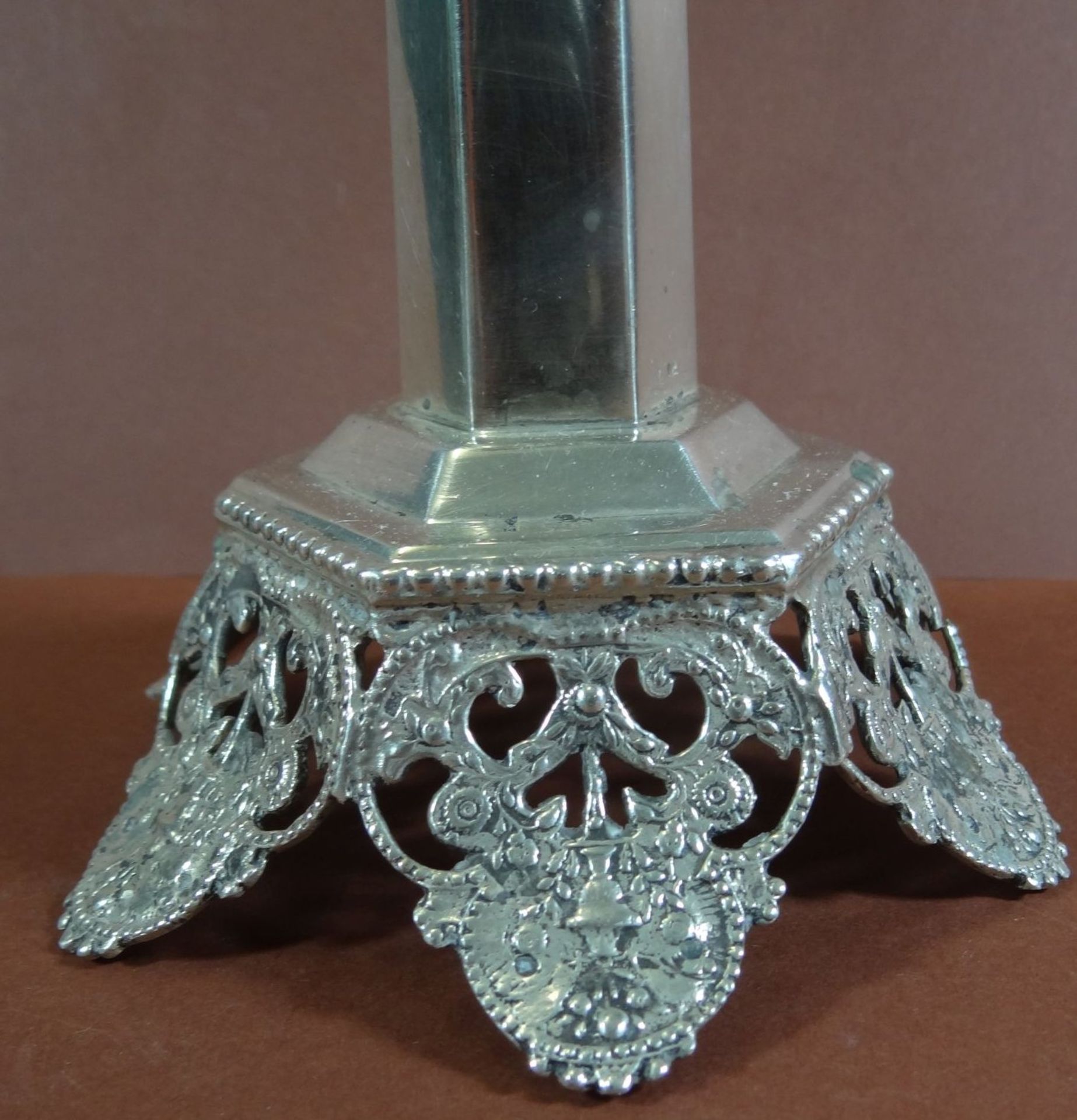hoher einzelner Silber-900- Kerzenhalter, 339 gr., H-28 cm - Image 4 of 6