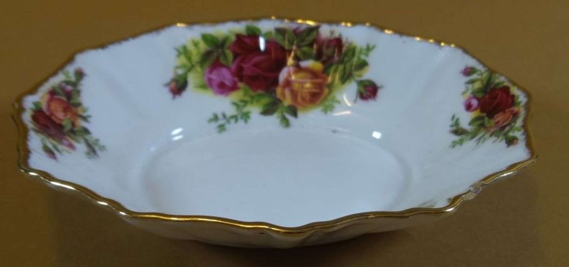 21 Serviceteile "Royal Albert" Old Country Roses, 1x Chip - Image 13 of 17