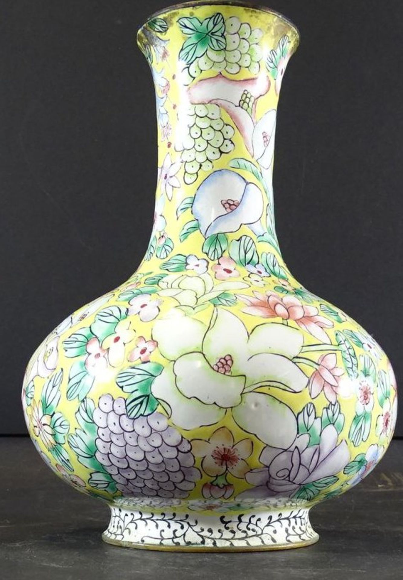 Cloisonne-Vase mit floralen Dekor, China, H-19 cm, - Image 4 of 6