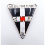 Emailliertes Abzeichen Nationalsozialistische Frauenschaft, Rückseite mit Hersteller "RZM 46"