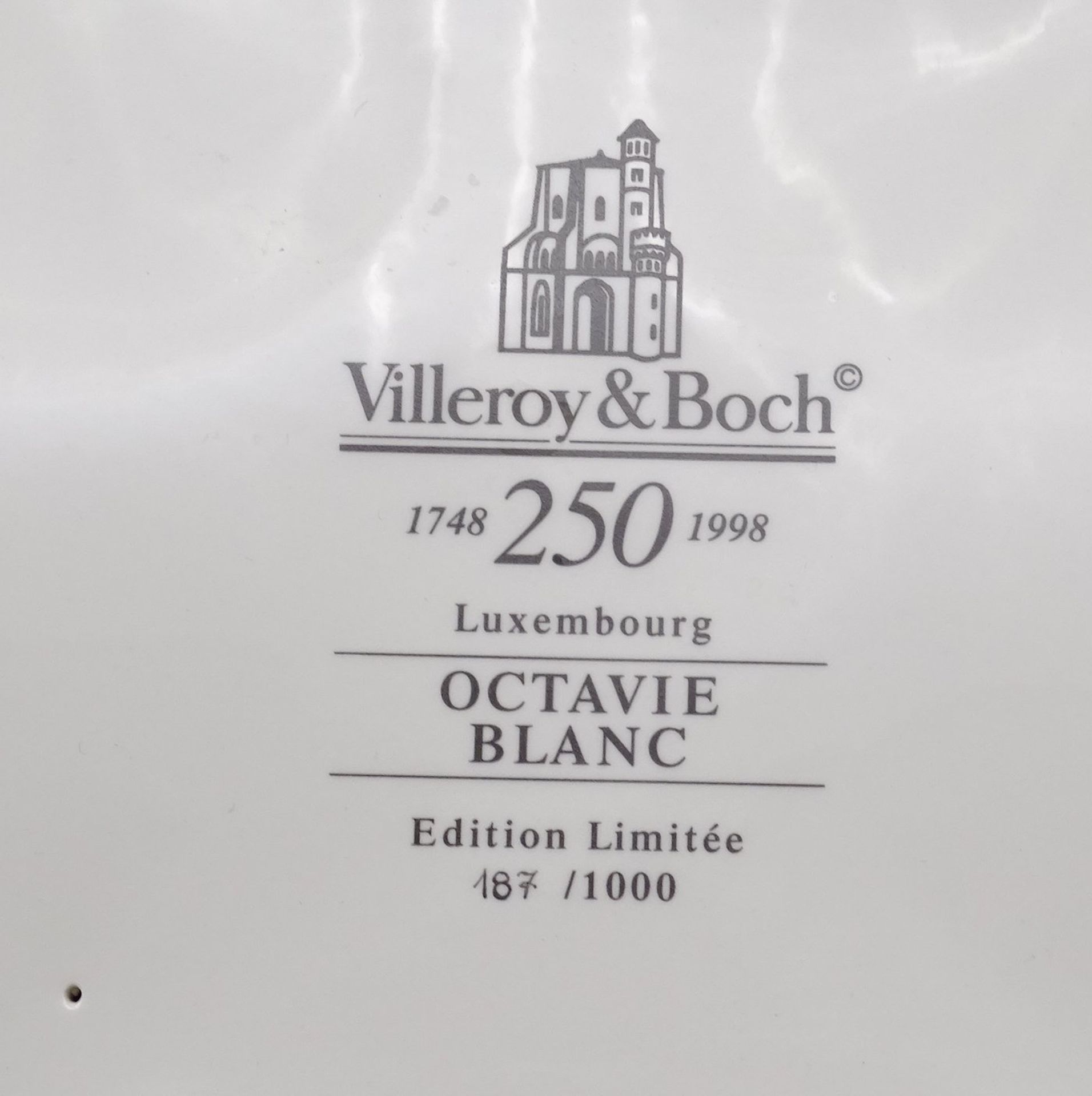 Große Prunk Terrine, Villeroy & Boch, im Empire Stil, 250 Jahre, Octavie Blanc, Limitiert 187 / 10 - Image 5 of 6