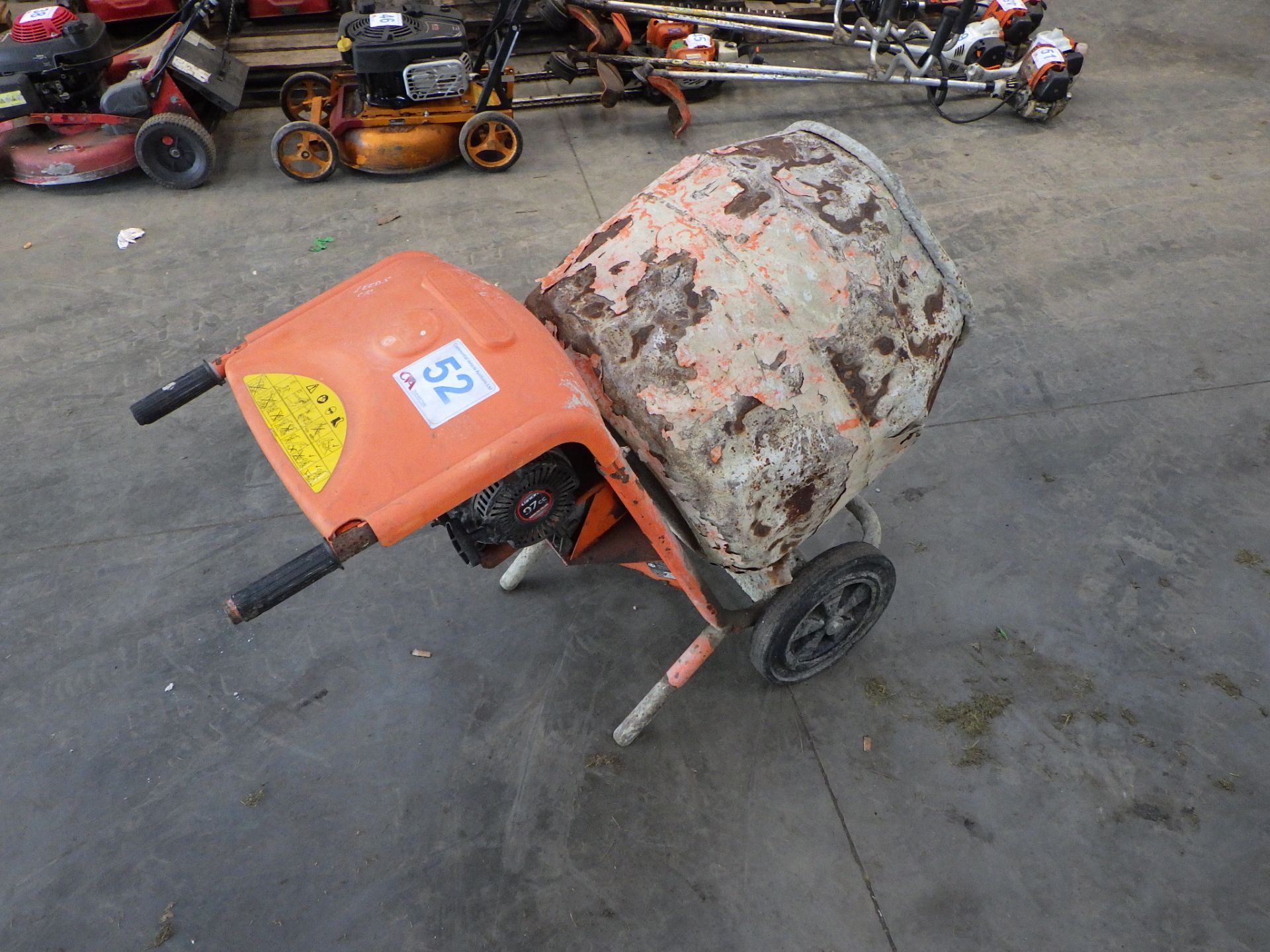 BELLE 150 MINI PETROL CEMENT MIXER - Image 2 of 4