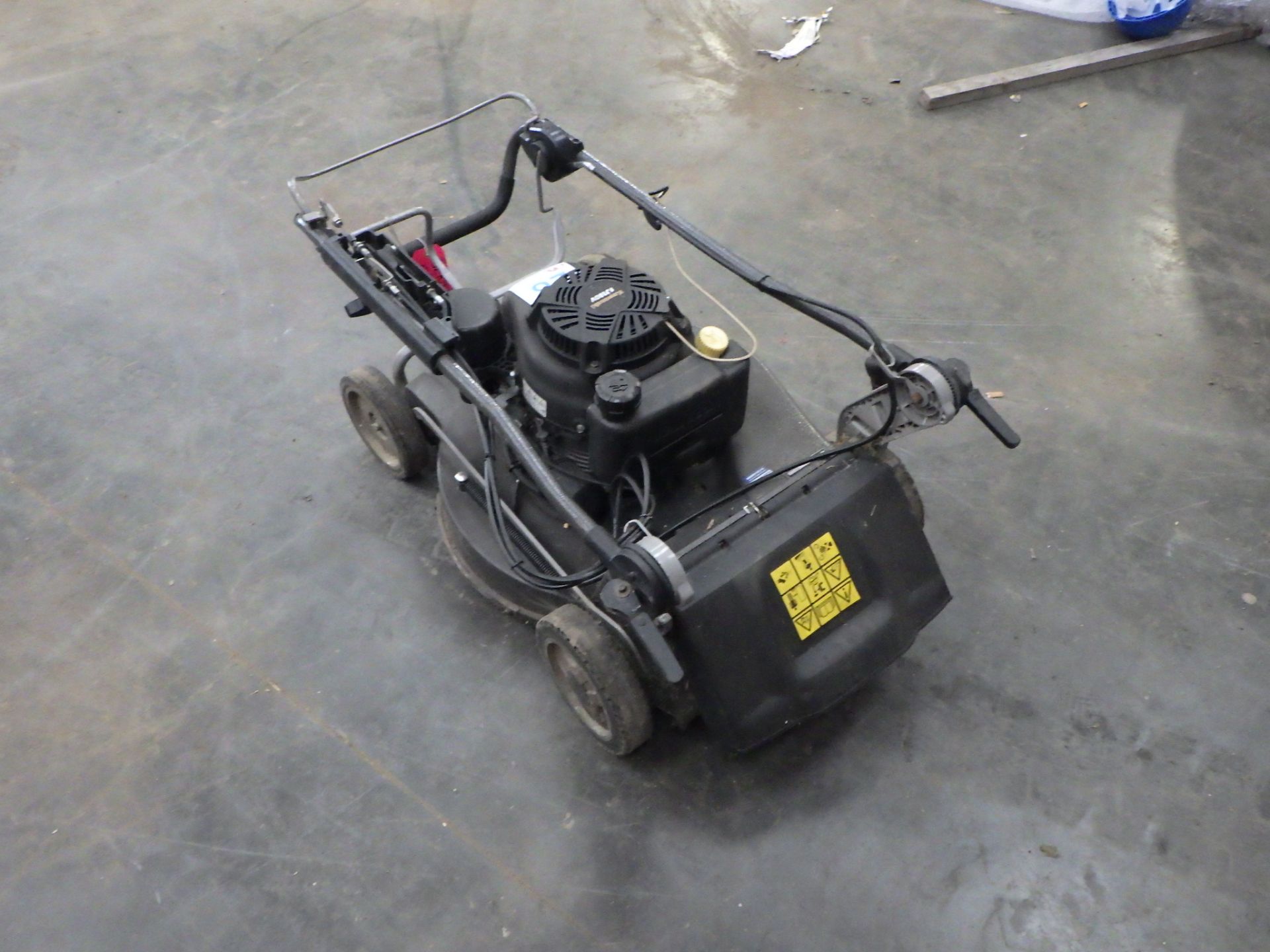 WEIBANG VIRTU 53 PRO PETROL LAWN MOWER - Image 2 of 4