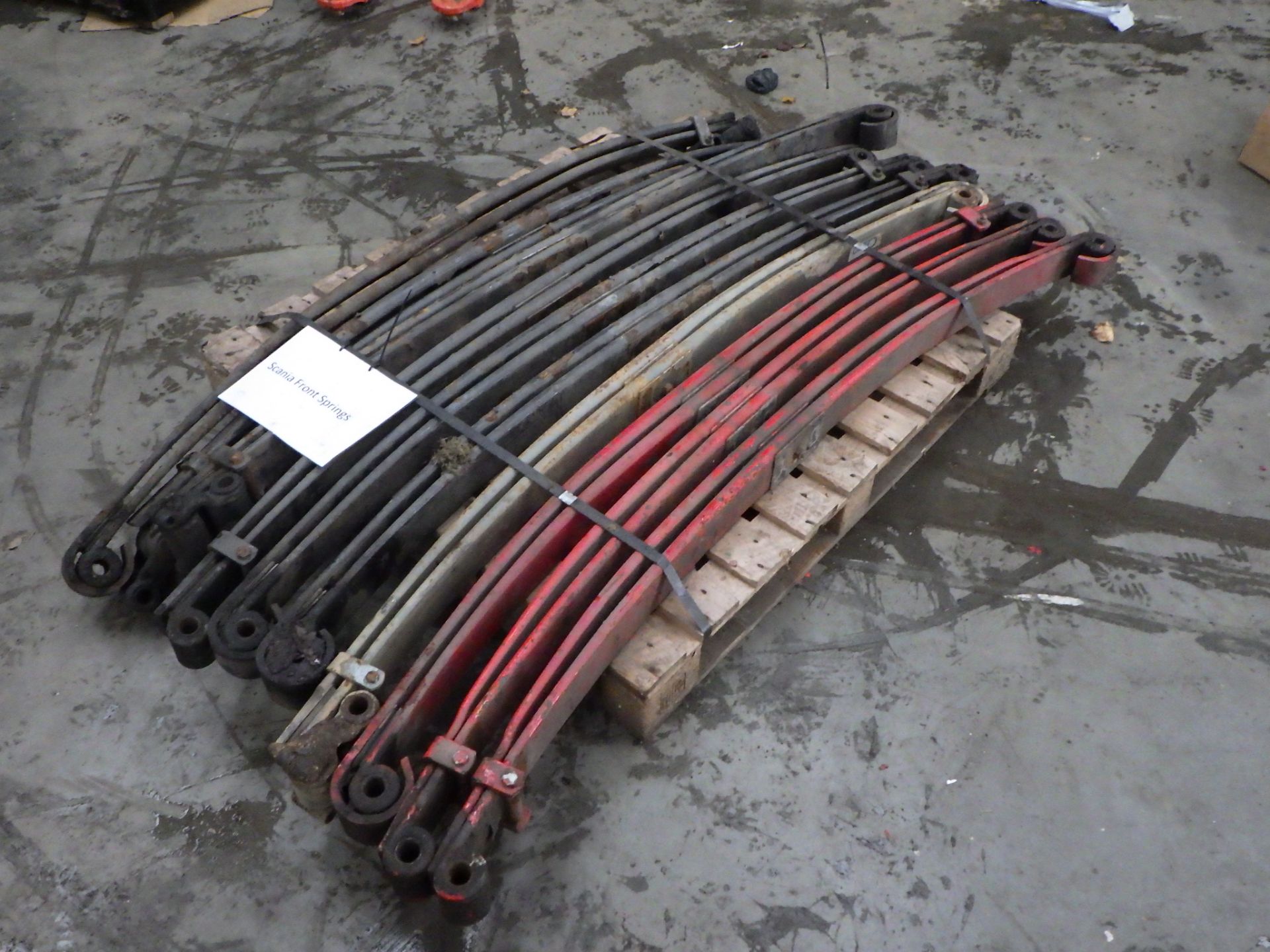 Scania front leaf springs - Image 2 of 3