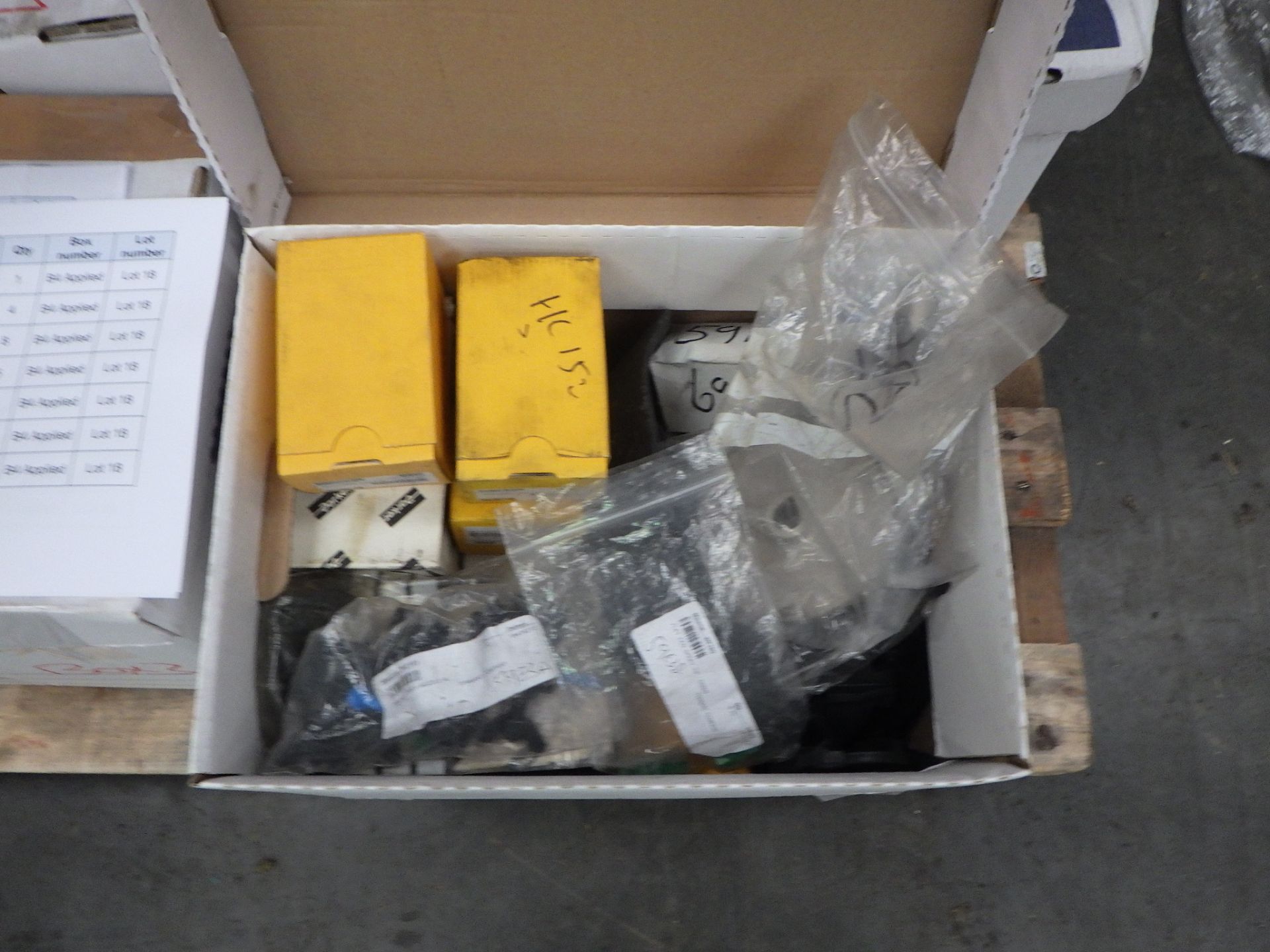 Assorted applied spares - Image 6 of 9