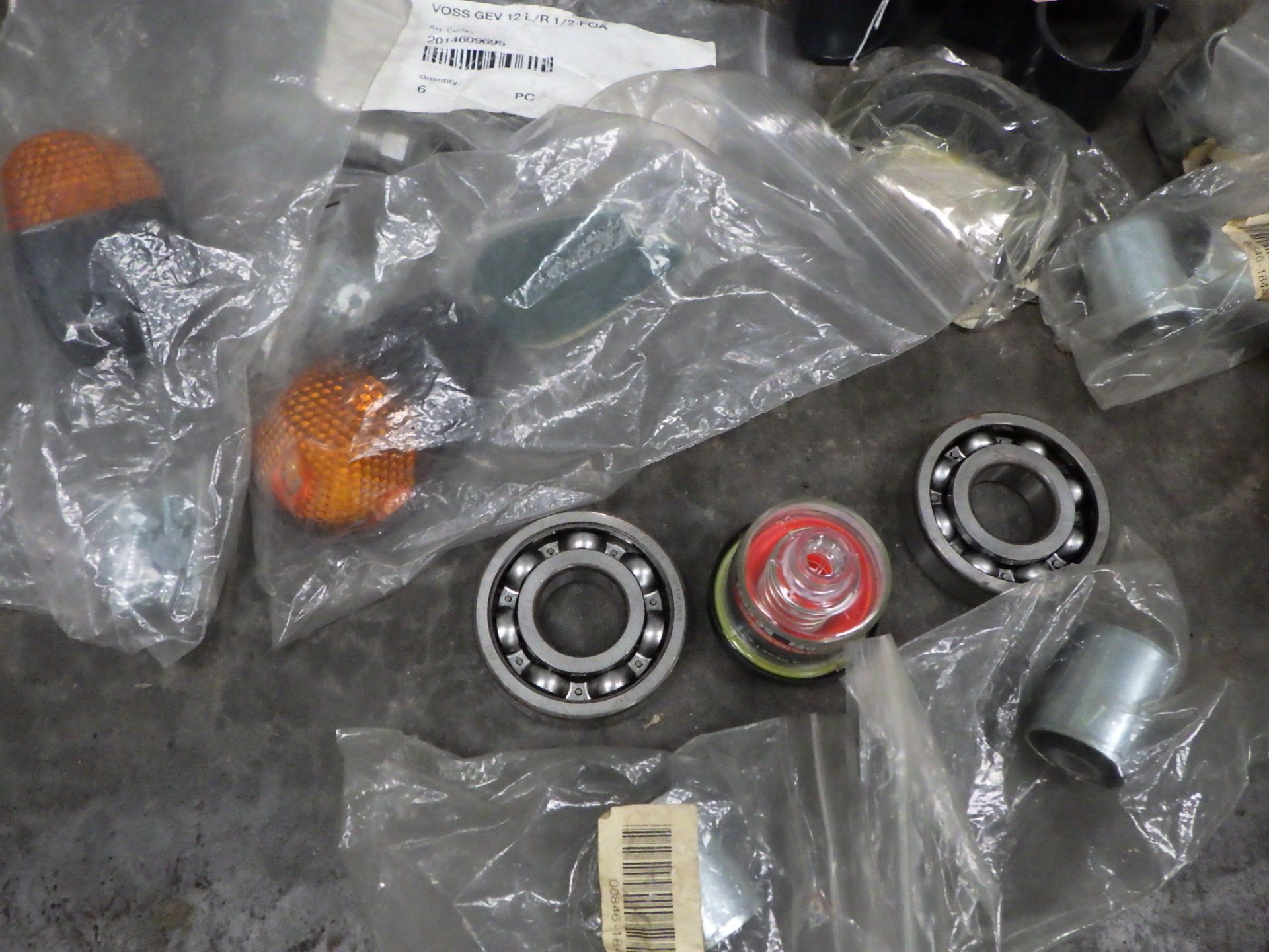 Assorted kubota spares - Image 3 of 4