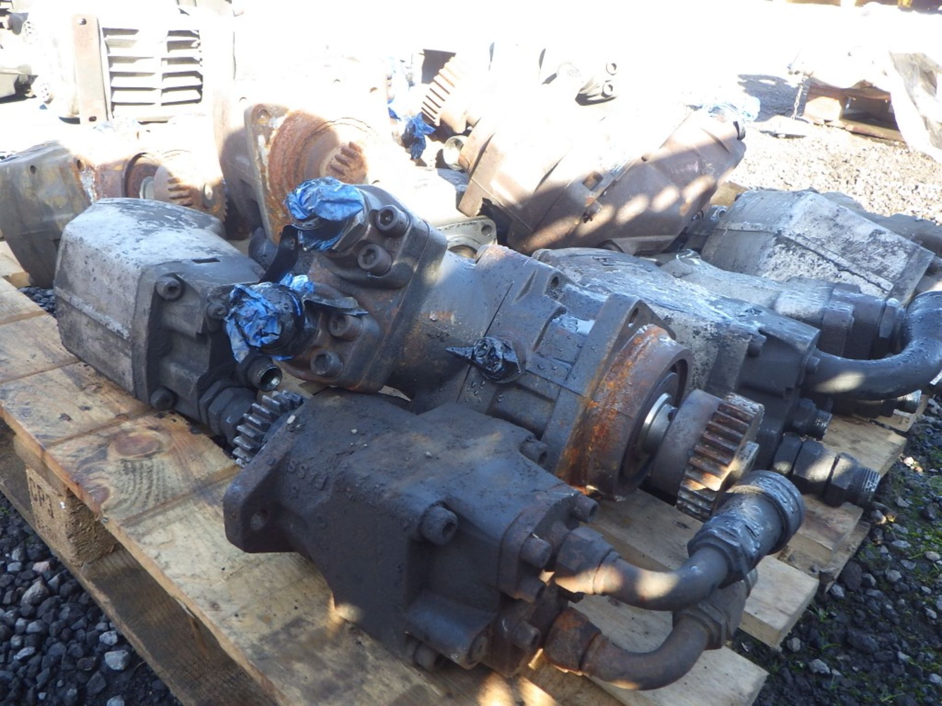 Assorted Hydraulic pumps - Image 5 of 5