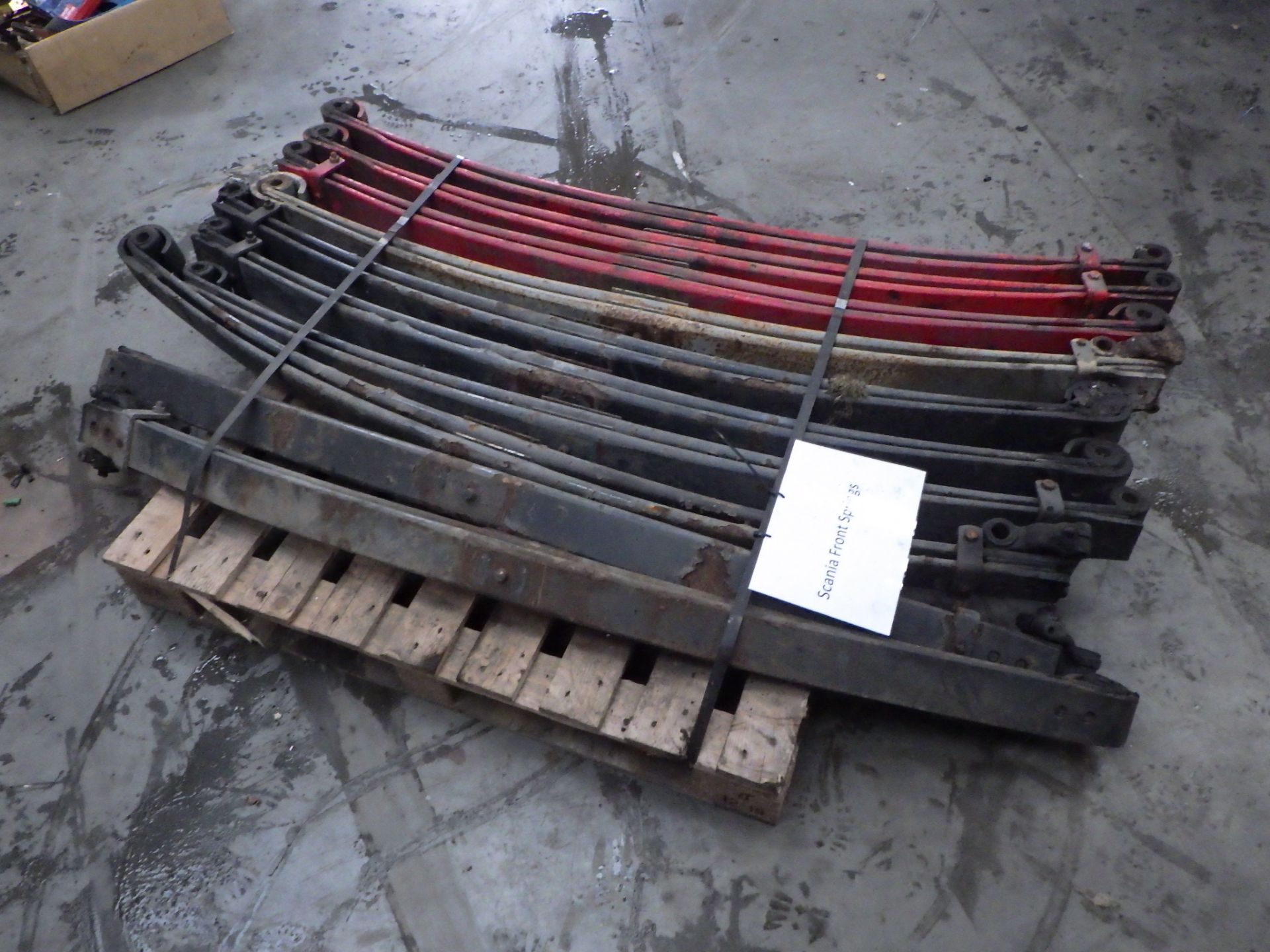 Scania front leaf springs